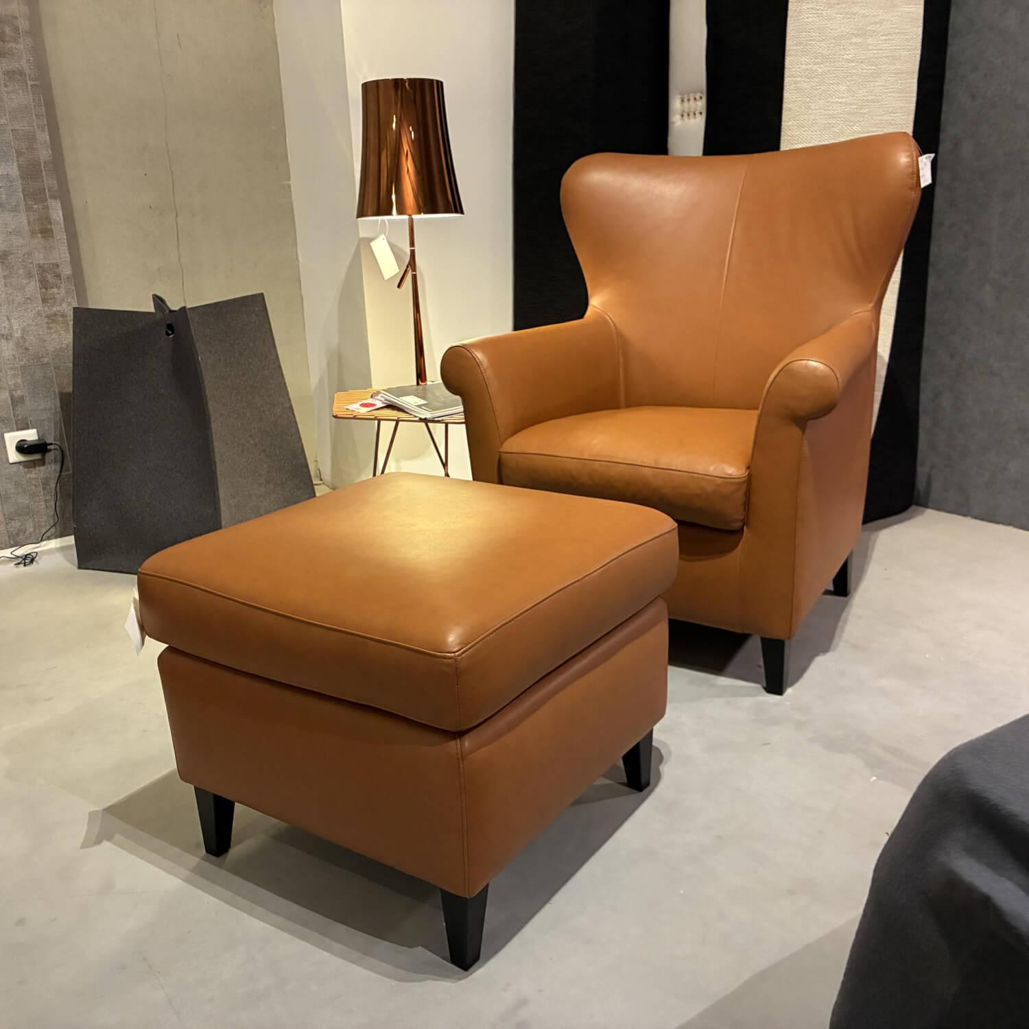 Sitzwerk - Sessel Franco Leder Antilope Hafer Braun Holzfüße Eiche Dunkel Inklusive Hocker - 4