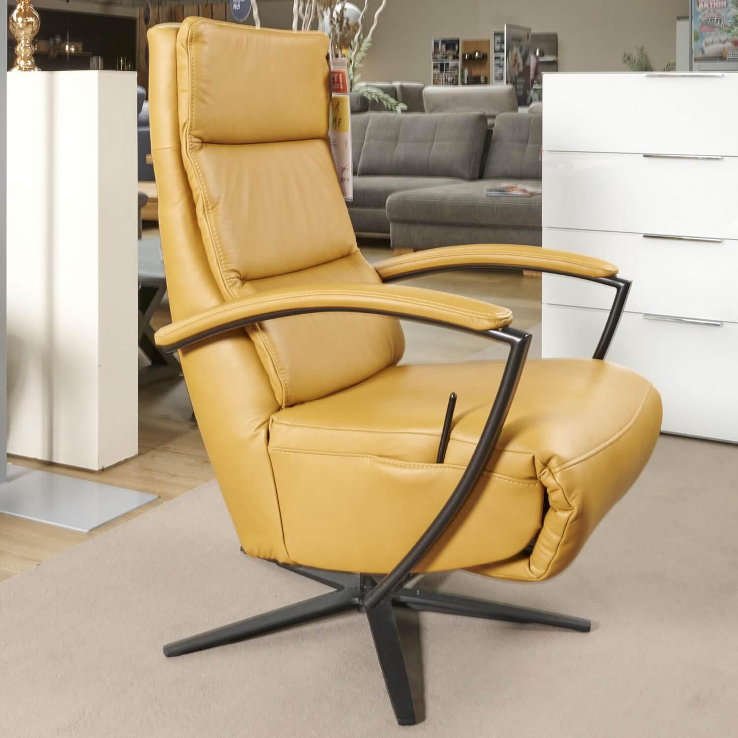 Polinova - Sessel Samira Bezug Leder Vivre Kurkuma Gelb Metallsternfuß Schwarz - 6