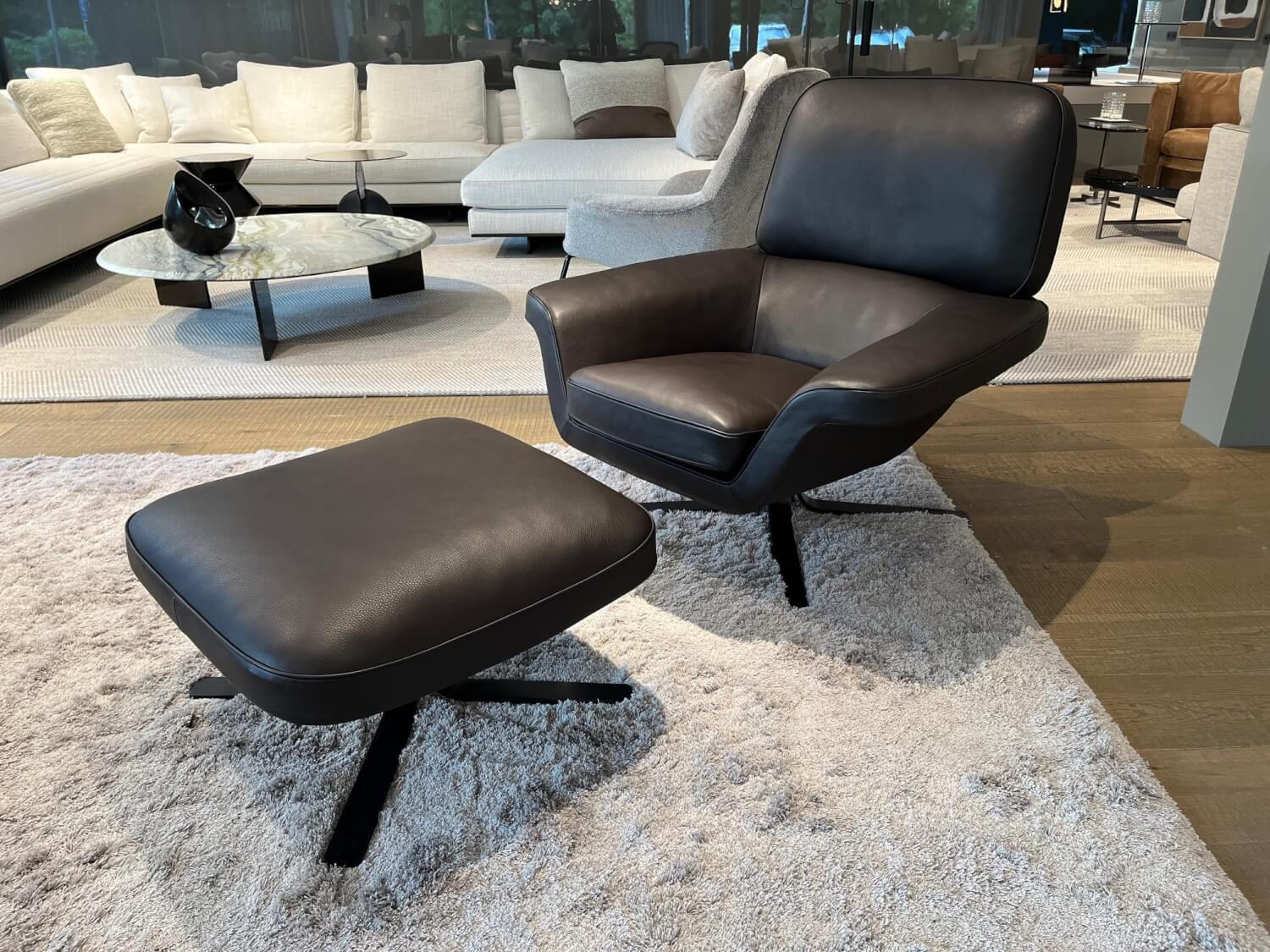 Minotti - Drehsessel Blake Soft Leder Aspen 05 Torba Braun Gestell Metall Mattschwarz Lackiert Inklusive Hocker - 7