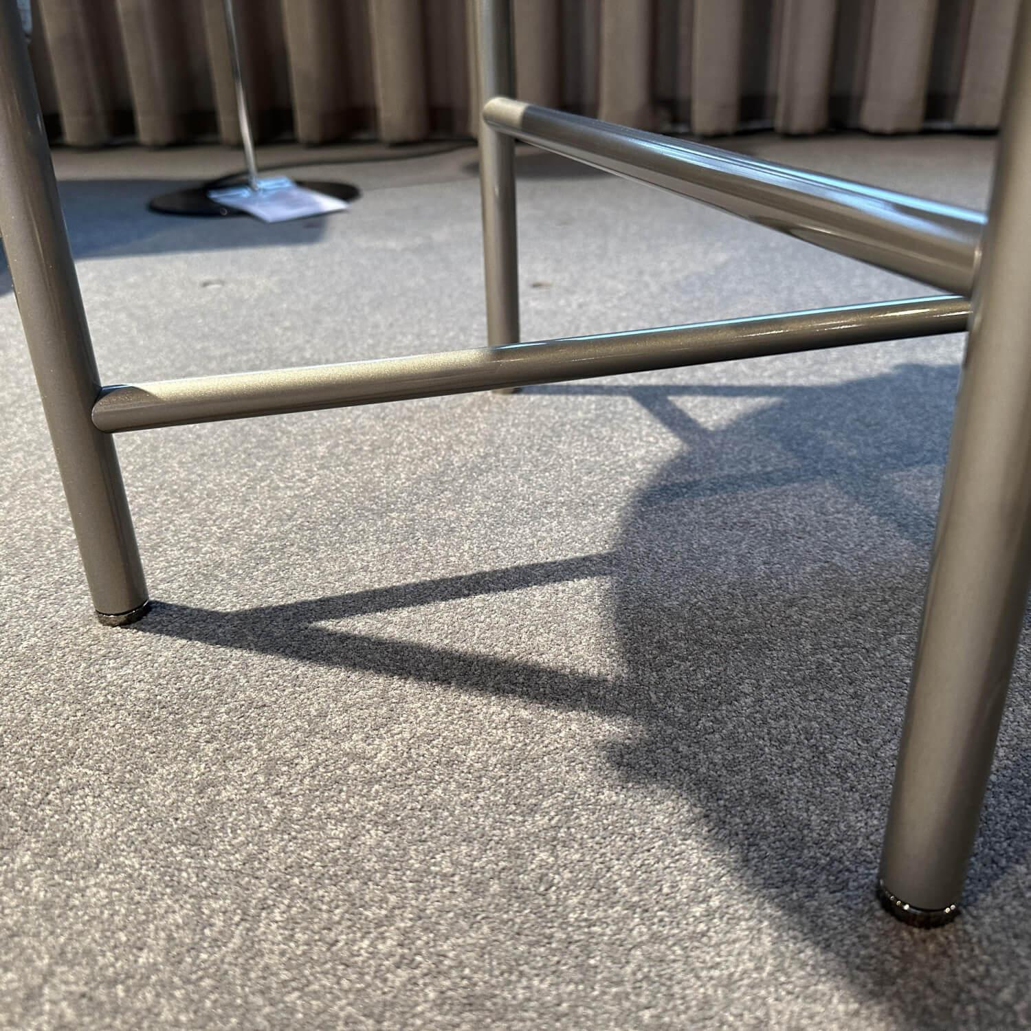 Minotti - Beistelltisch Torii Platte Glas Schwarz Gestell Metall Schwarz - 2