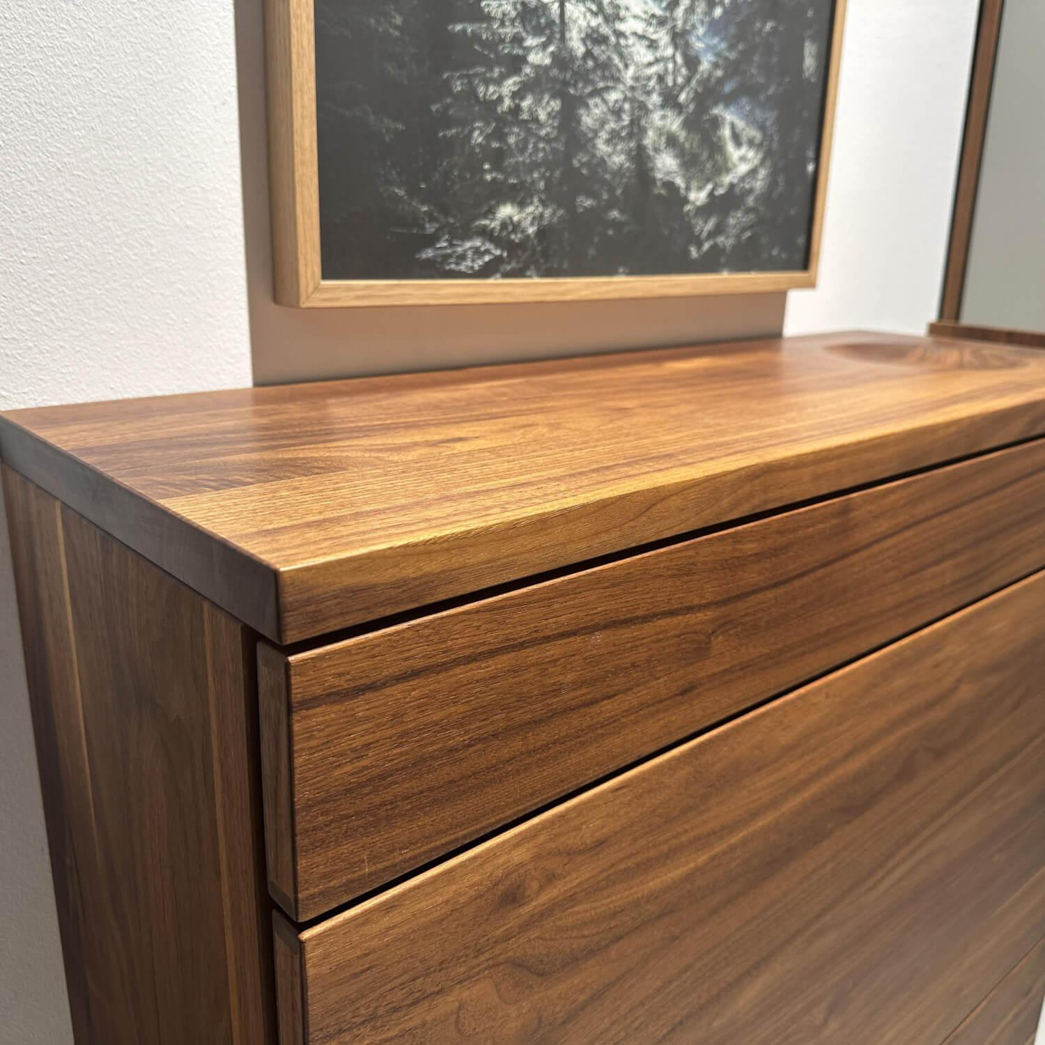 Team 7 - Kommode Schuhschrank Cubus Nussbaum Naturöl Mit Wandspiegel Rahmenlos Mit U Bord Ablage - 6