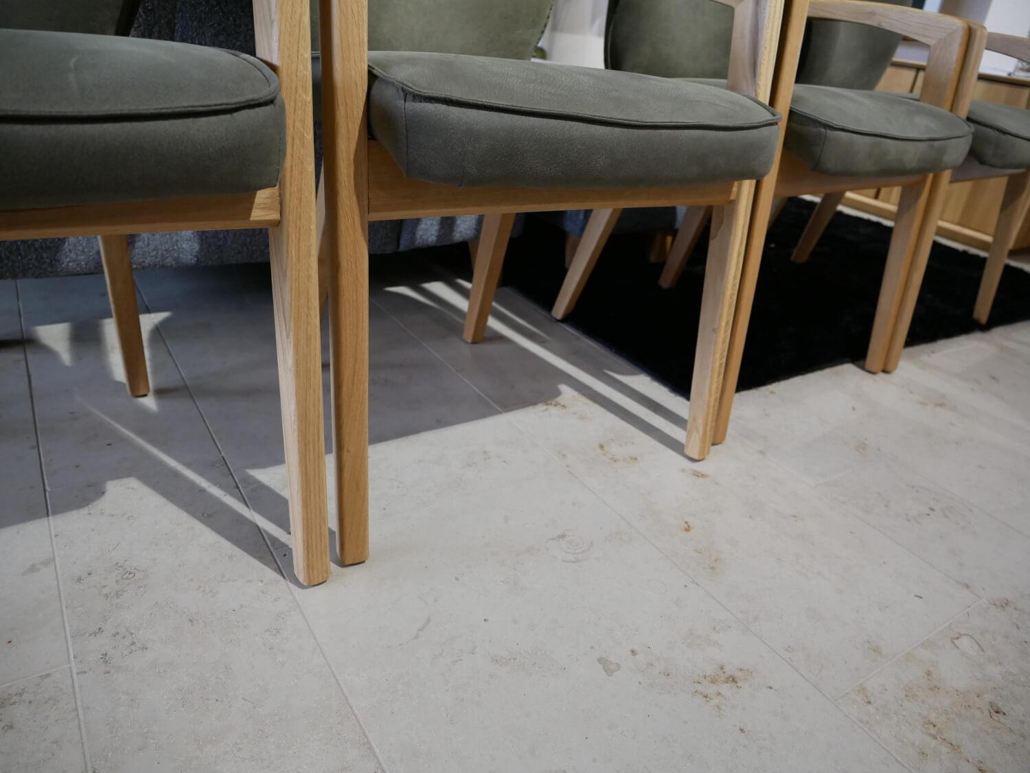 Natura - 4er-Set Armlehn-Stuhl Wilshere Stoff Microfaser Texel Grün Eiche Massiv Geölt - 4