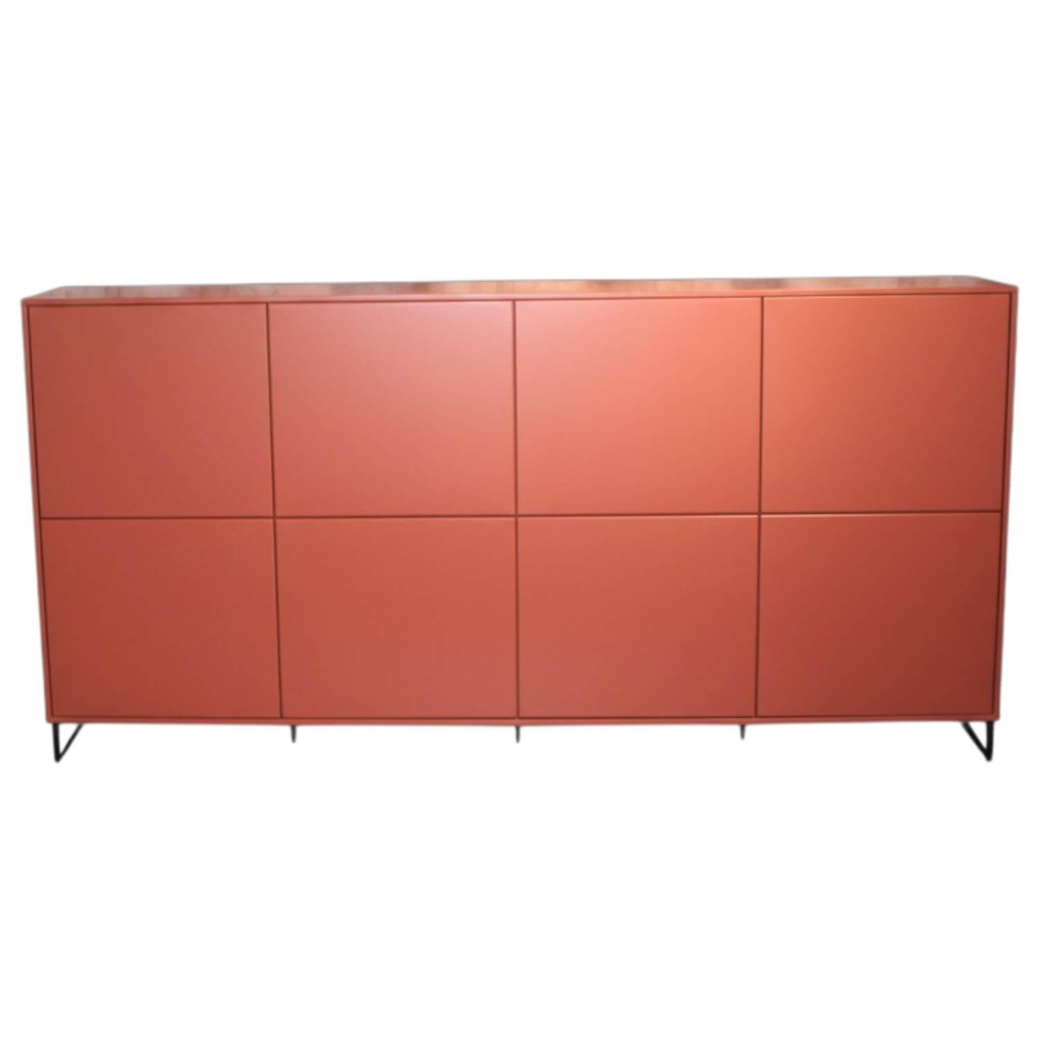 Rietberger Möbelwerke - Sideboard Lotus Lack Oxidrot Fuß Kufe 8 Türen - 1
