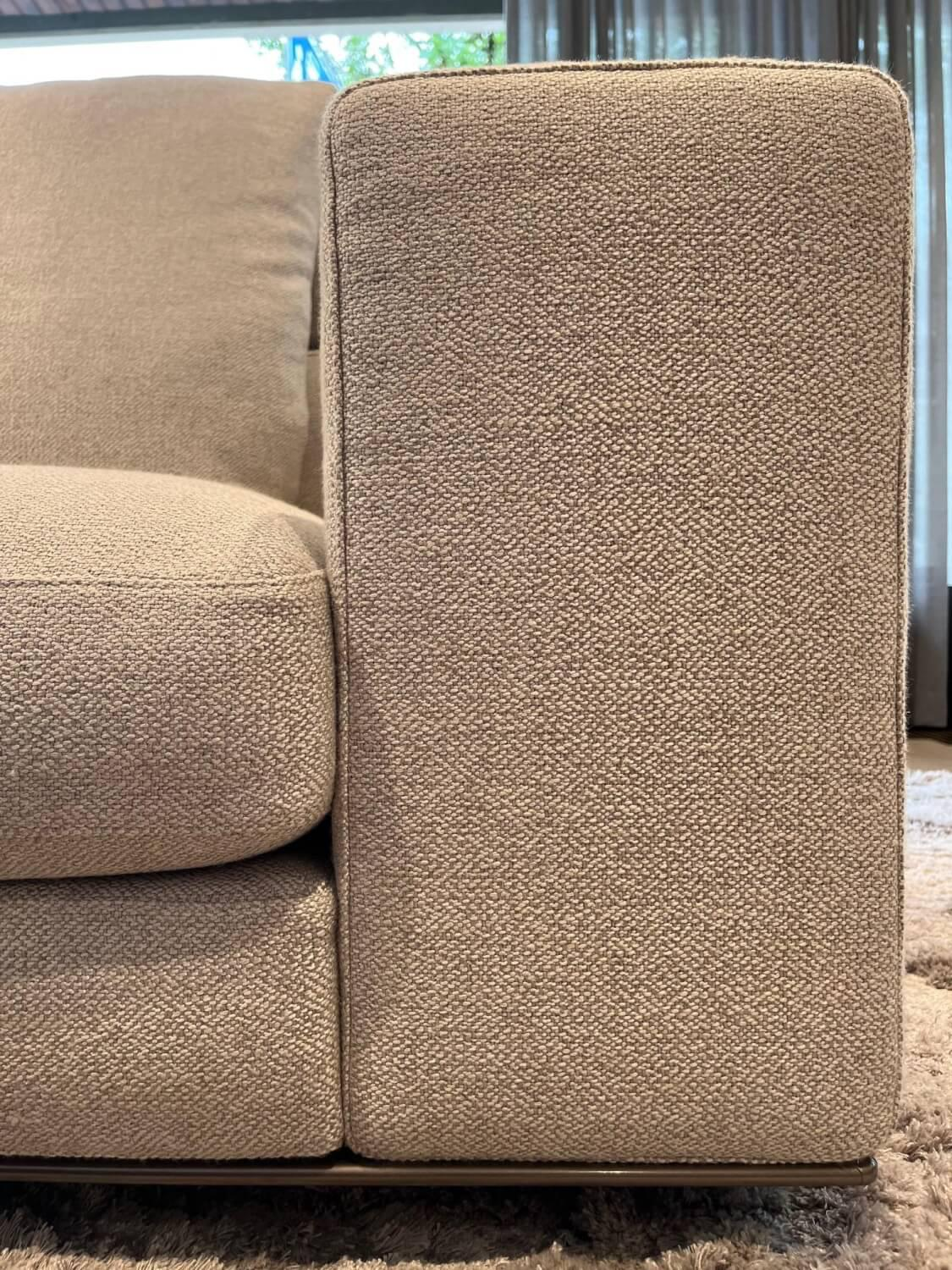 Minotti - Sofa Freeman Stoff Ginza 02 Ghiaccio Weiß Metallgestell Bronze Lackiert Mit Lederbank - Exklusives Angebot, wenn weg dann weg -  - 15