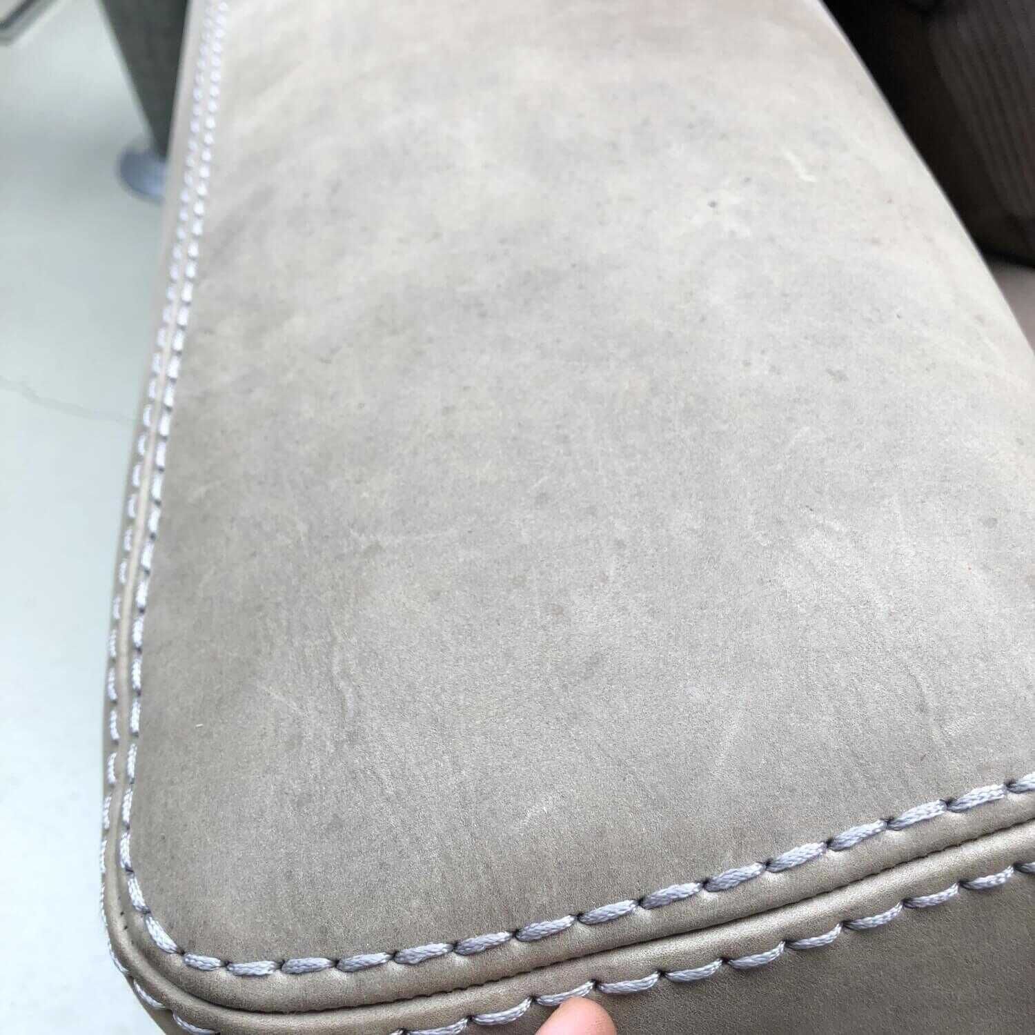XXL-Sofa Vintage Leder Neck Grau Beige mit Kissen