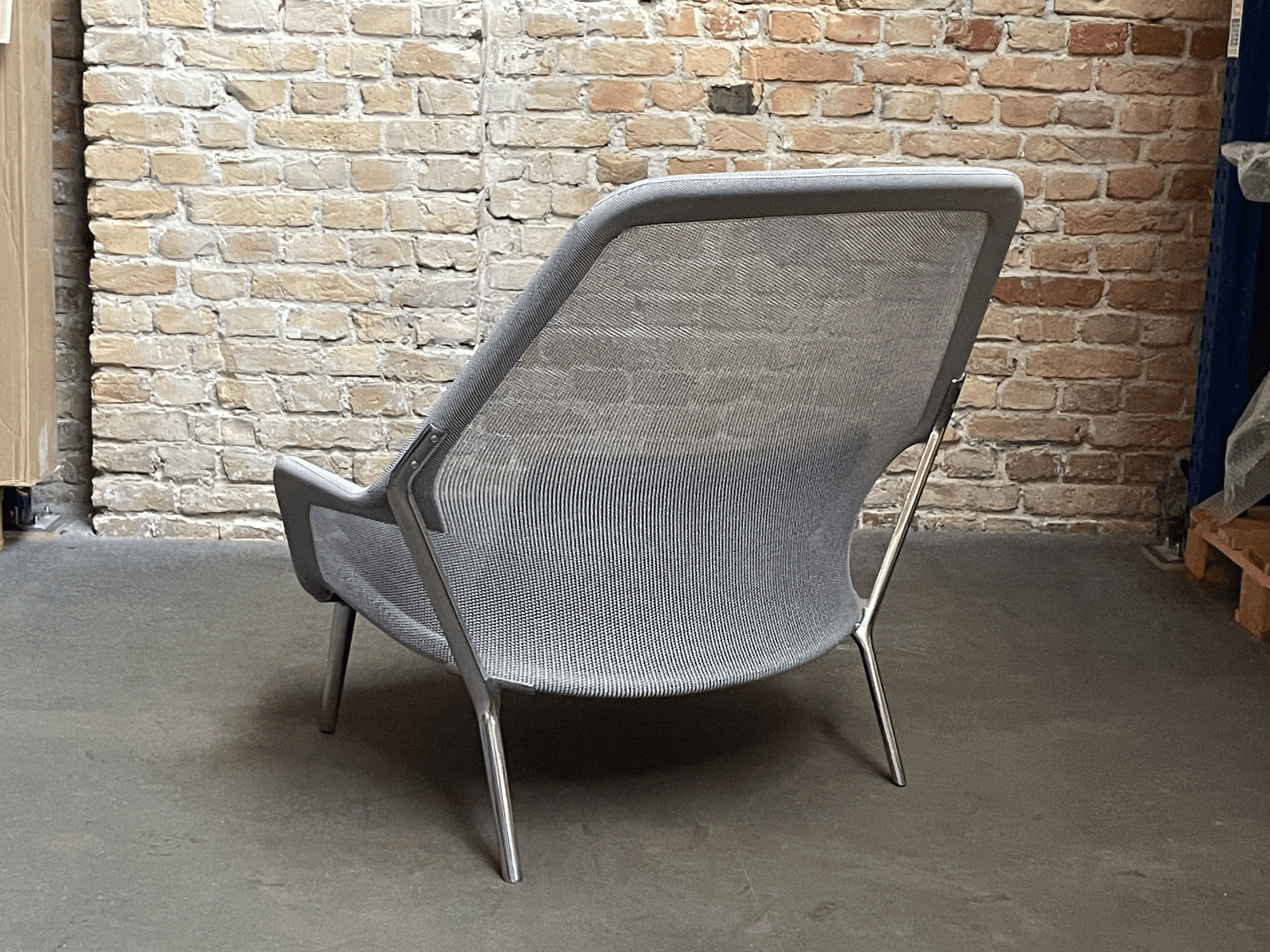 vitra-sessel-slow-chair-bezug-tricot-braun-creme-gestell-aluminium-poliert-mf-0008205-001-4