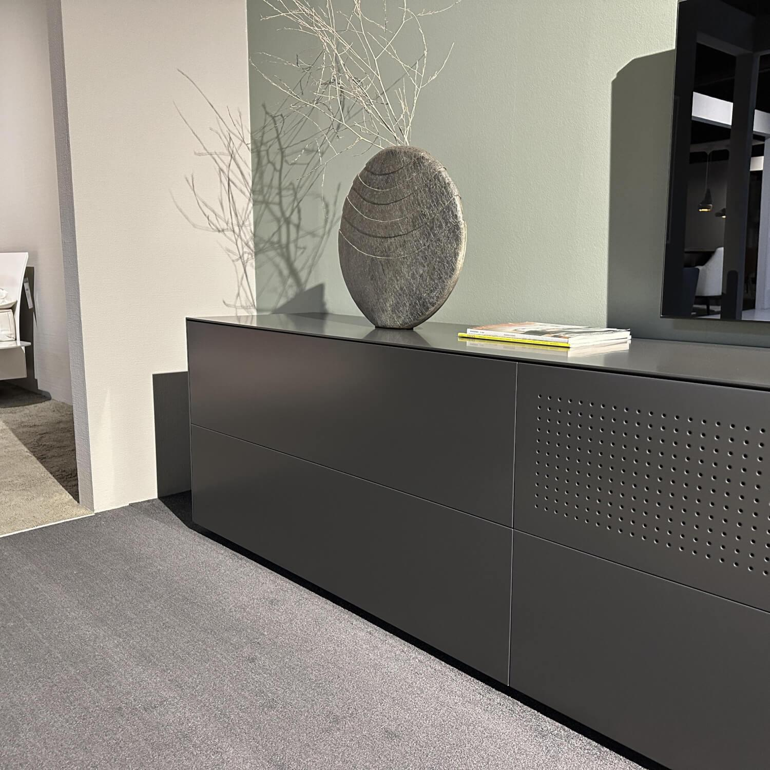 Piure - Sideboard Nex Side Lack Matt P44 Graphit Grau P35 Green Grün Inklusive Akustikfront Und Kabelauslass - 7