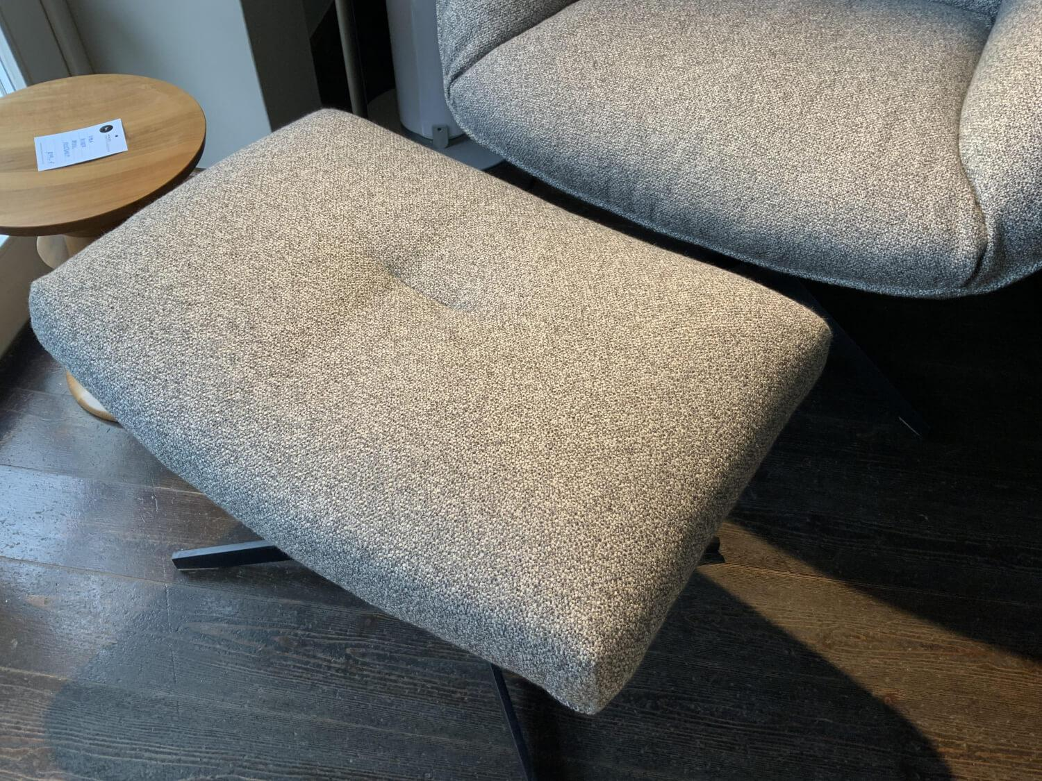 Bielefelder Werkstätten - Sessel Daron Stoff T Normandie Beige Füße Schwarz mit Hocker - 10