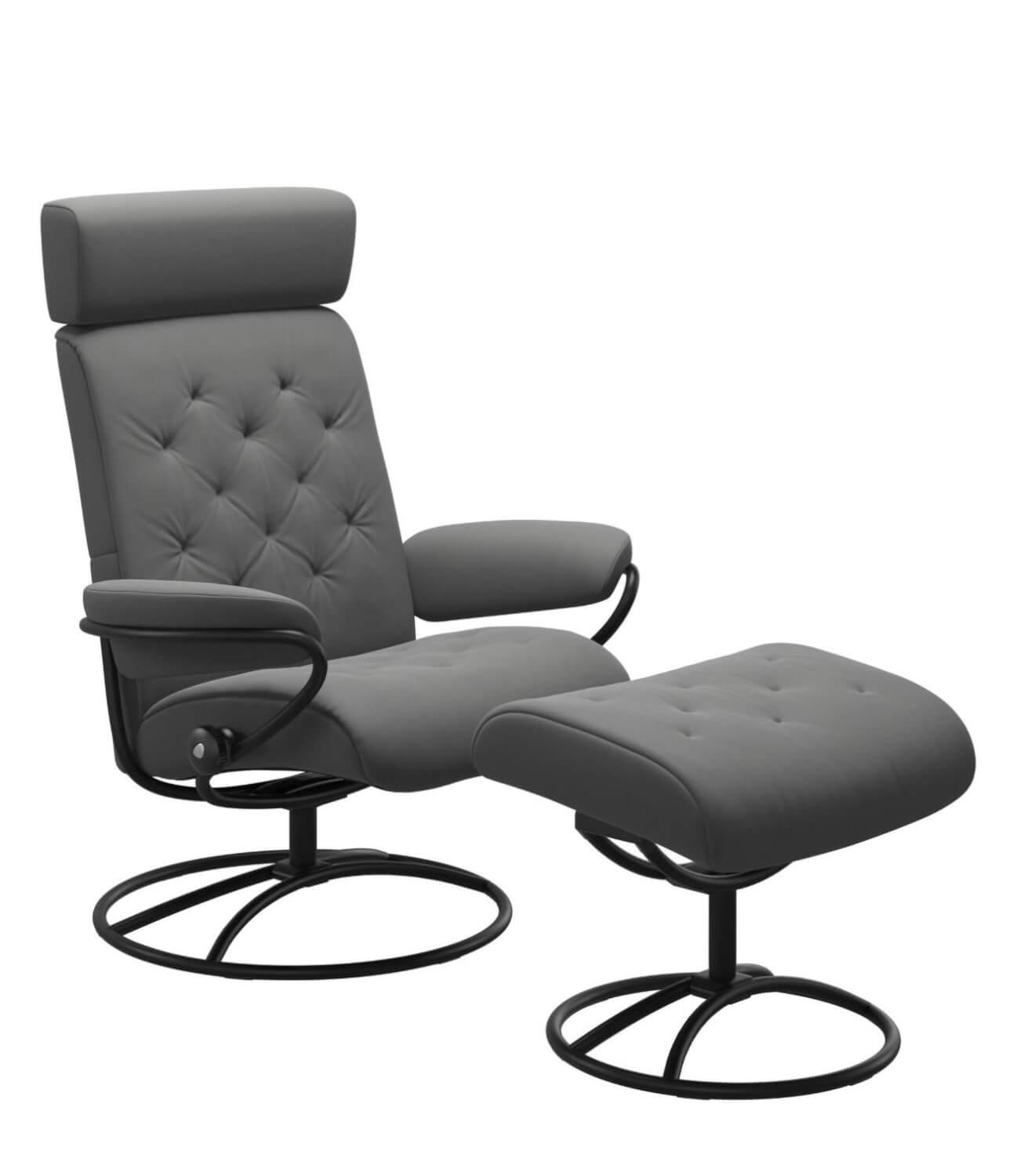 Stressless Sessel mit Hocker Metro mit verstellbarer Kopfstütze M Leder Paloma Natural Grey Original Schwarz Matt
