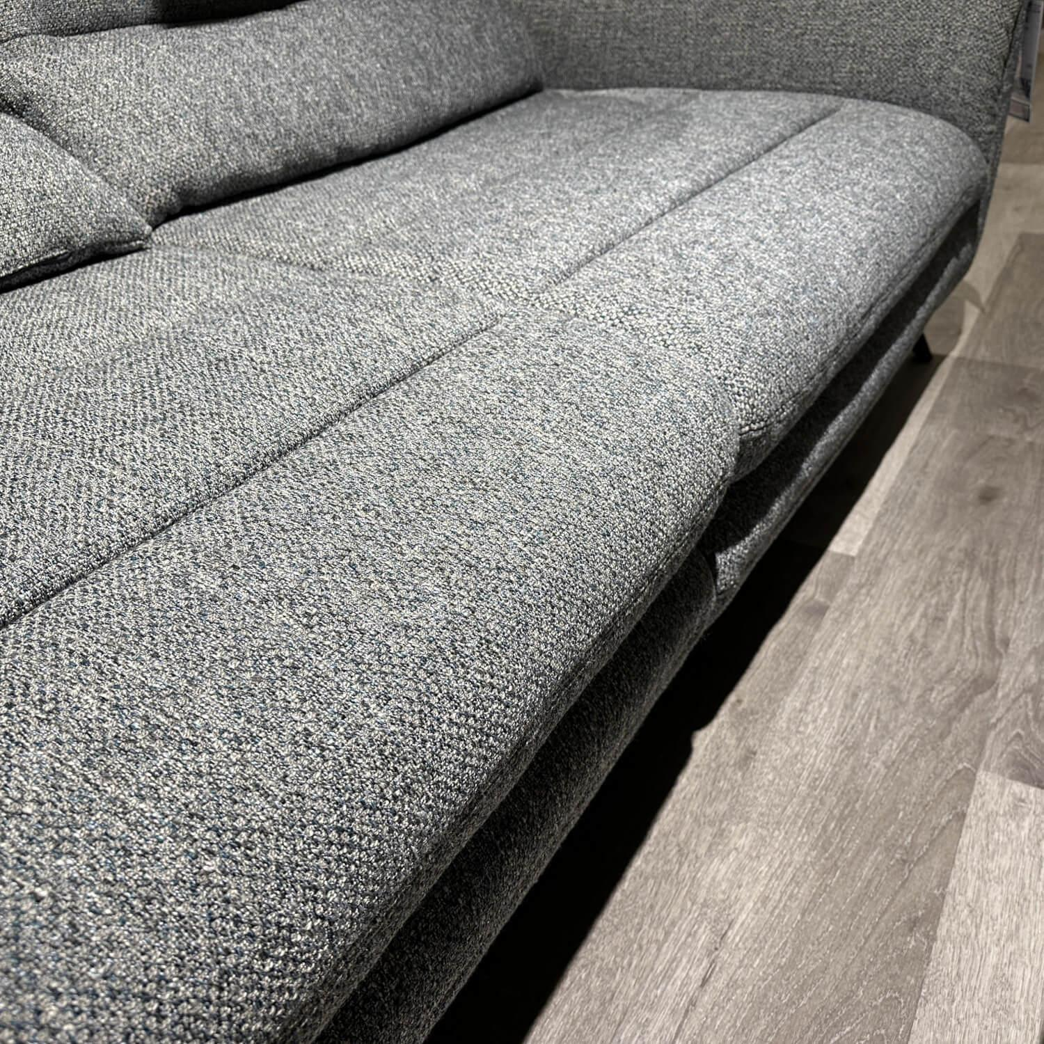 Poco - Sofa Mega Liv'in Stresa Stoff Jazz 45 Grey Grau Füße Metall Schwarz Matt Inklusive Kissen Und Kopfteilverstellung - 3