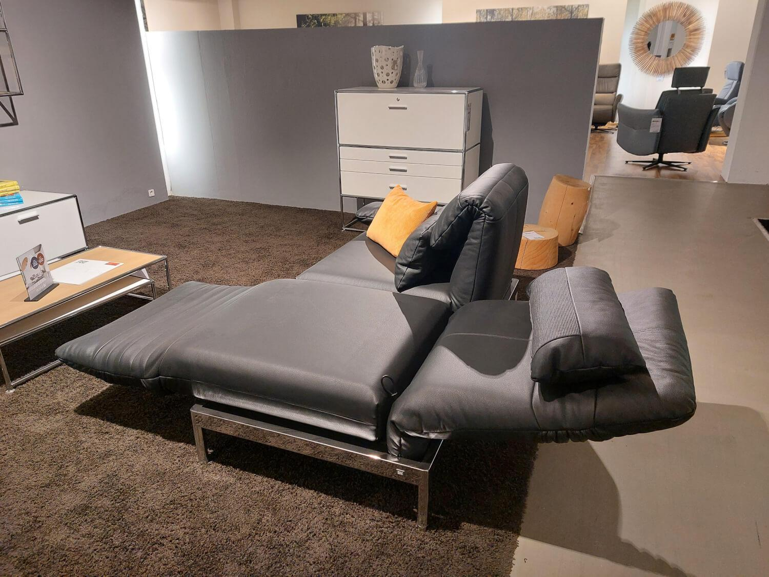 Rolf Benz - Sofa Plura Leder 60.500 Schwarz Fuß Stahl Glanzchrom Sitz Beidseitig Schwenkbar Rücken Verstellbar Inklusive Liegerücken Und 2 Nierenkissen Ohne Dekokissen - 5