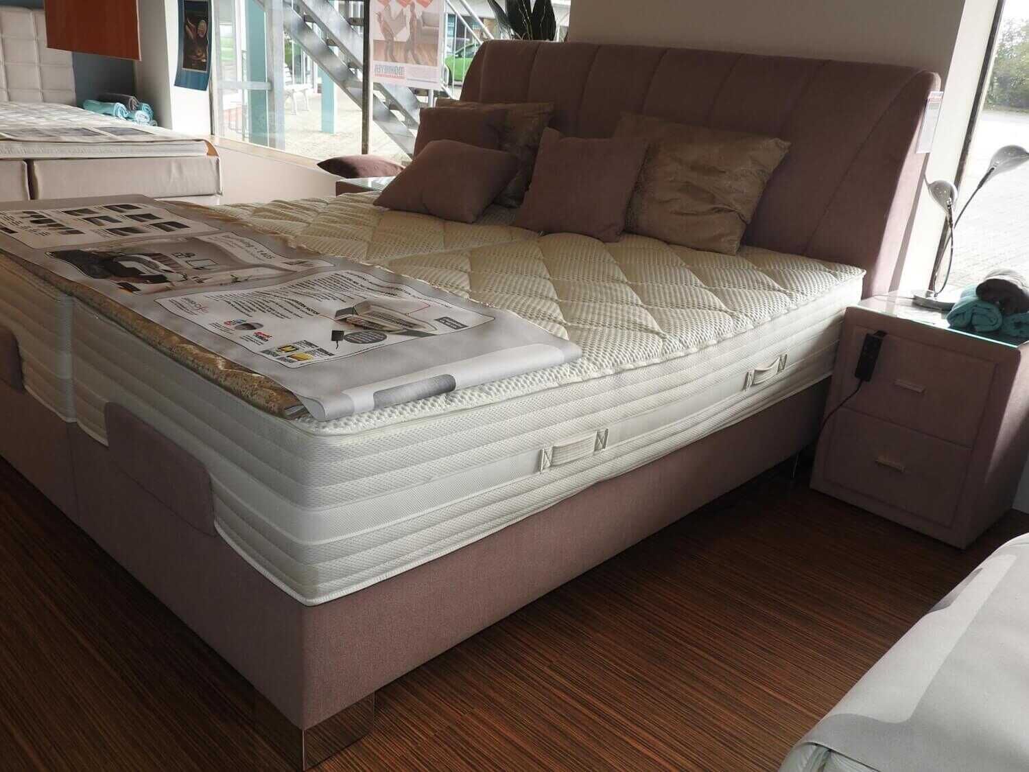 oschmann-boxspringbett-1405-stoff-enjoy-uni-altrosa-mit-2-konsolen-und-5-kissen-b5e3aaddcb483K8ubxSRXdSg7 Oschmann - Boxspringbett 1405 Stoff Enjoy Uni Altrosa mit 2 Konsolen und 5 Kissen - 2