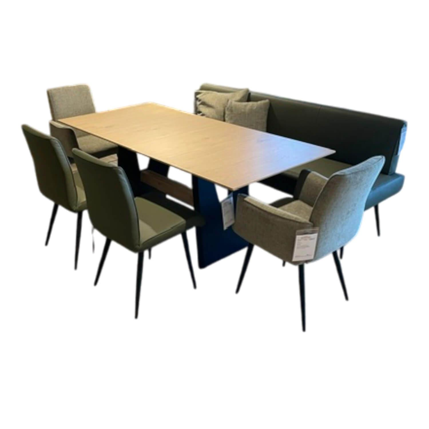 K+W - Essgruppe Vari Tisch Asteiche Furniert Bianco mit 4 Stühle Leder Bronco Zypresse Grün 1 Bank - 1