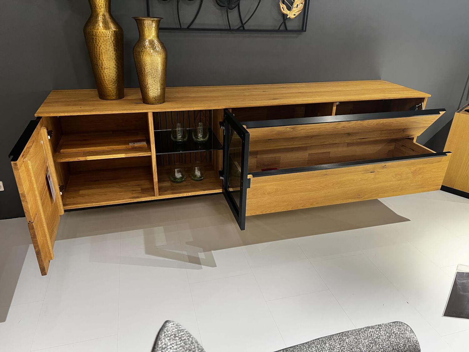 WK Wohnen - Sideboard Baristo WK 490 Hängend Asteiche Natur Rahmen Metall Schwarz Mit Beleuchtung - 8