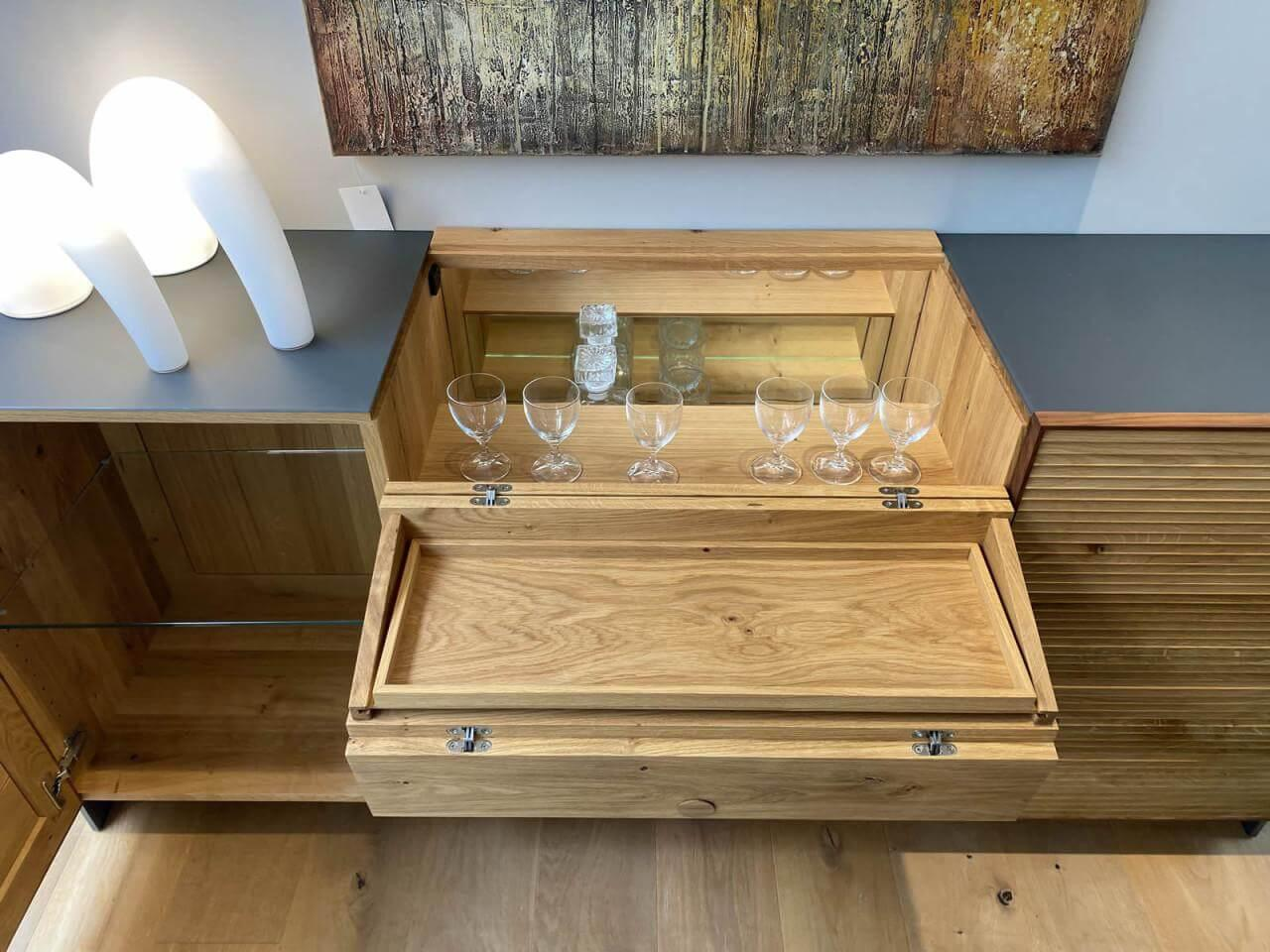 Scholtissek - Anrichte Tratum Knorrige Eiche Natur Geölt Und Glas Dunkelgrau Matt - 5