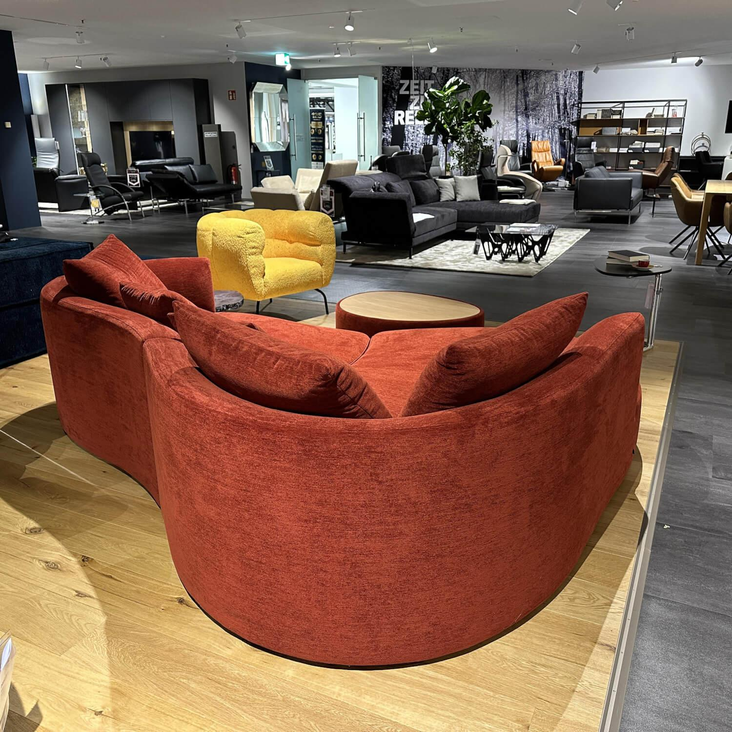 COR - Sofa Siwa 58310 Stoff Orient Rot Filzgleiter Inklusive Kissen Und Couchtisch - 4