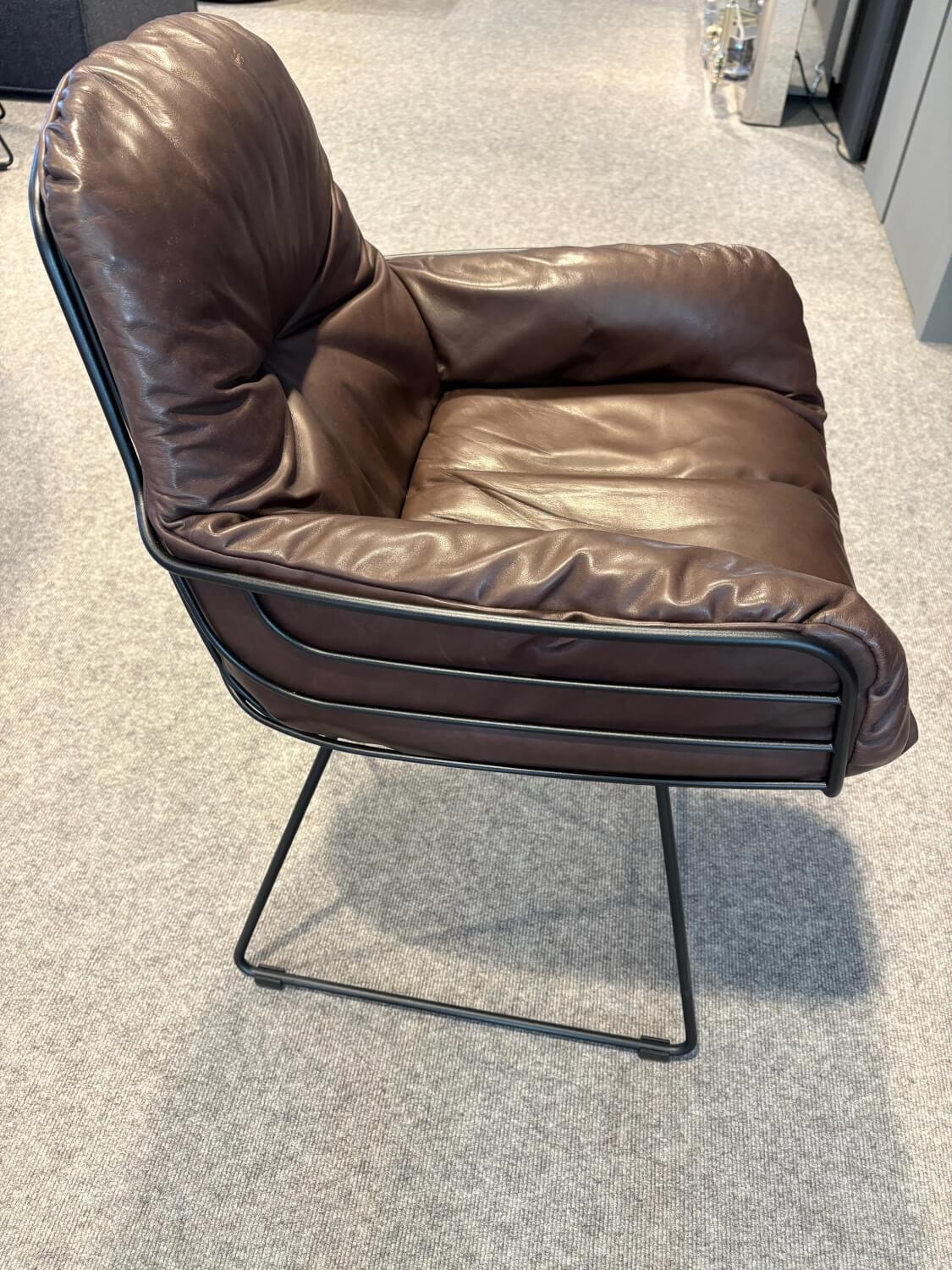 Freifrau - 4er-Set Stuhl Leyasol Armchair High Leder Adora Coffee 95008 Gestell Schwarz - 5