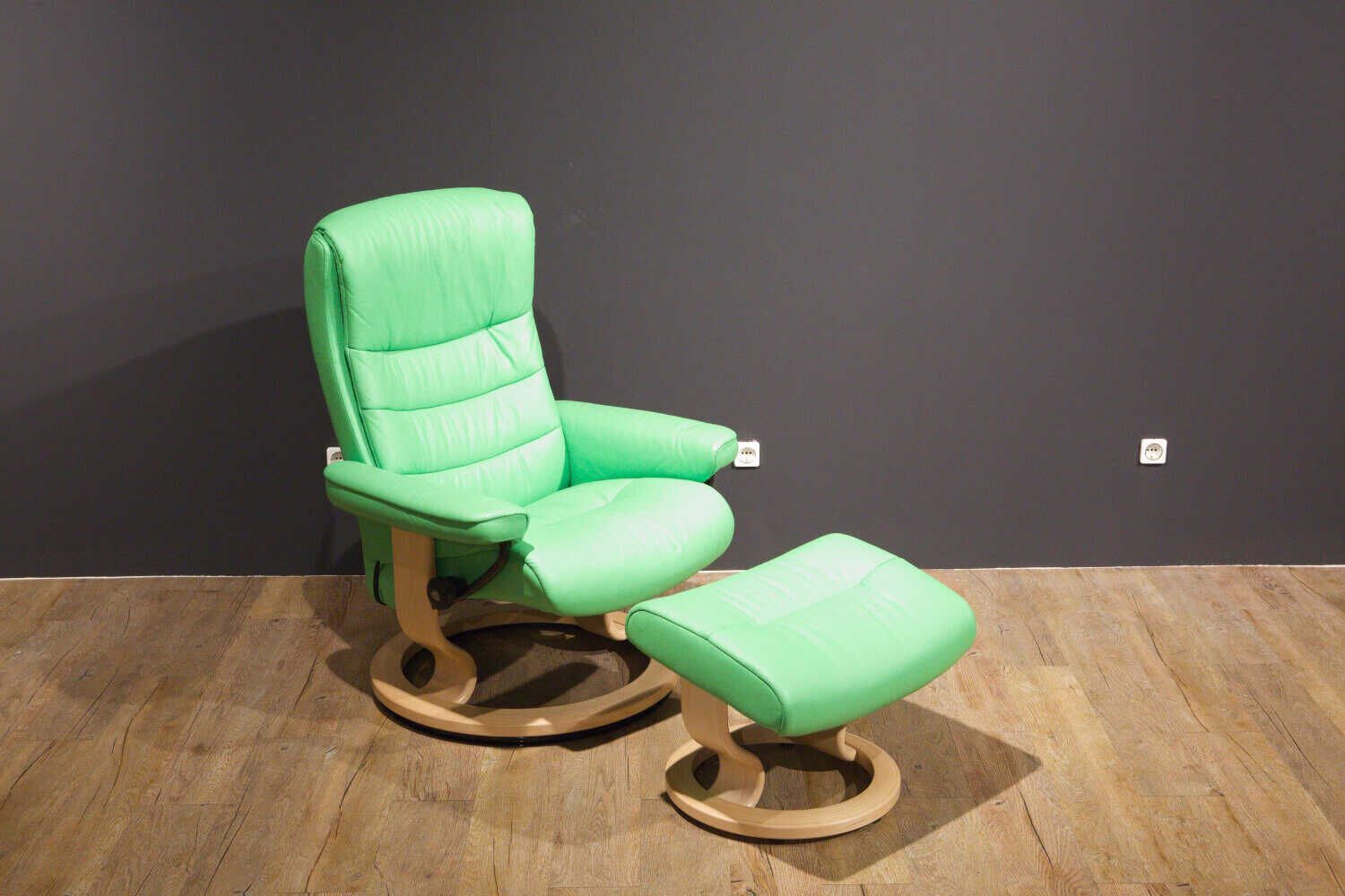 039-02-233_HOHMANN_5D_5063-1500 Stressless - Sessel Nordic M Classic Base Leder Grün - 5