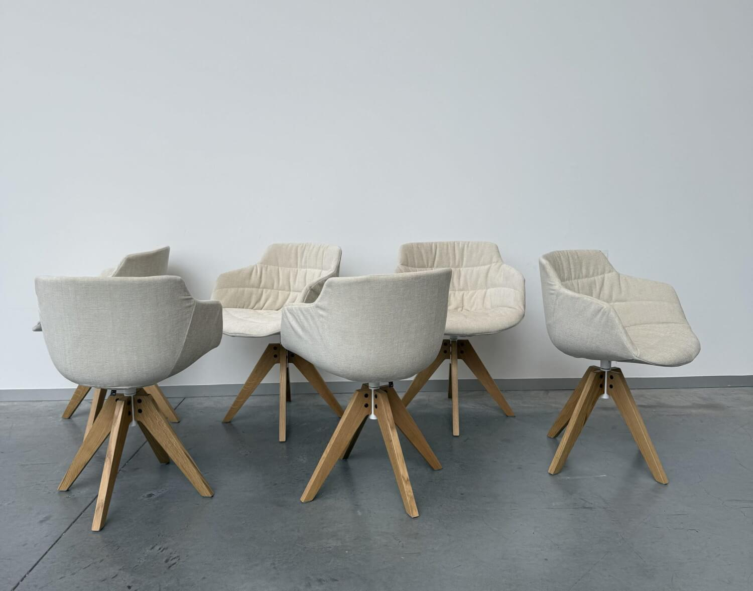 MDF Italia - 6er-Set Armlehnstuhl Flow Slim Stoff Anima Weiß Gestell Eiche Natur - 3