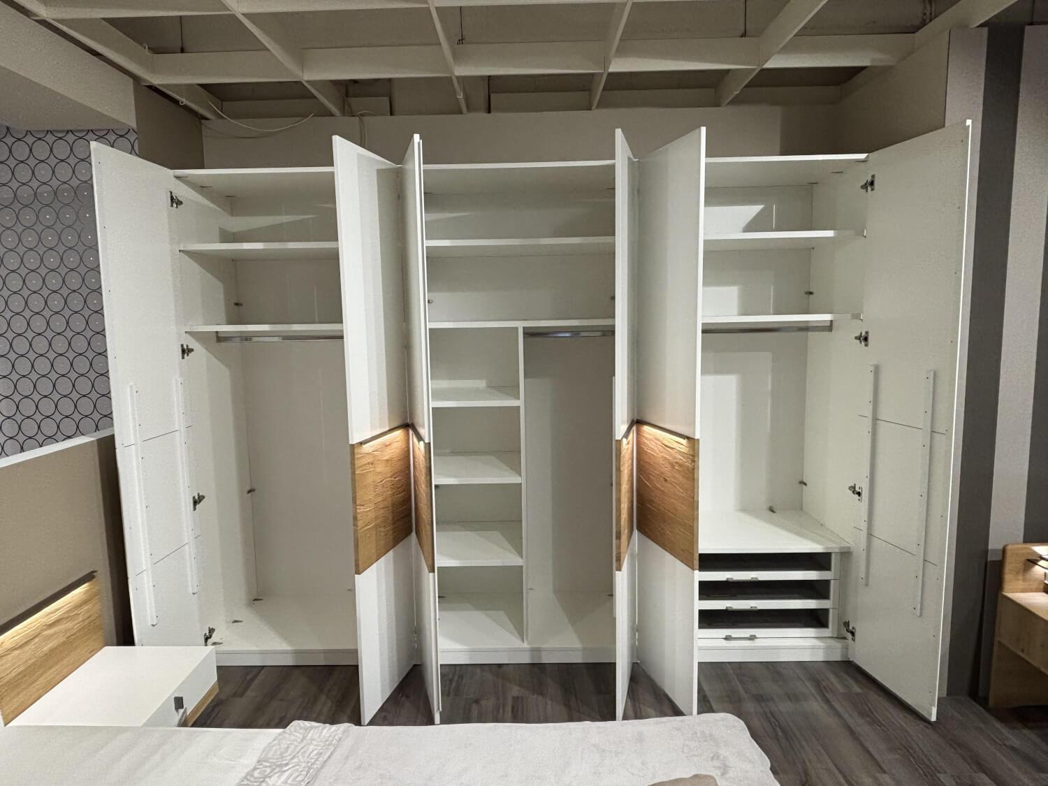 Thielemeyer - Schlafzimmer Milo Lack Weiß Wildeiche Massiv Gebürstet Mit LED Beleuchtung - 8