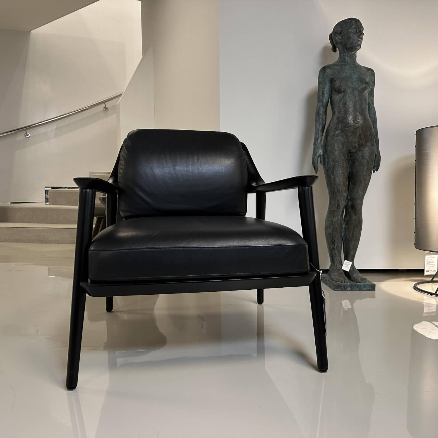 Bielefelder Werkstätten - Sessel Gatsby Leder Provence Schwarz mit Rückenkissen Gestell Esche Schwarz Gebeizt - 5