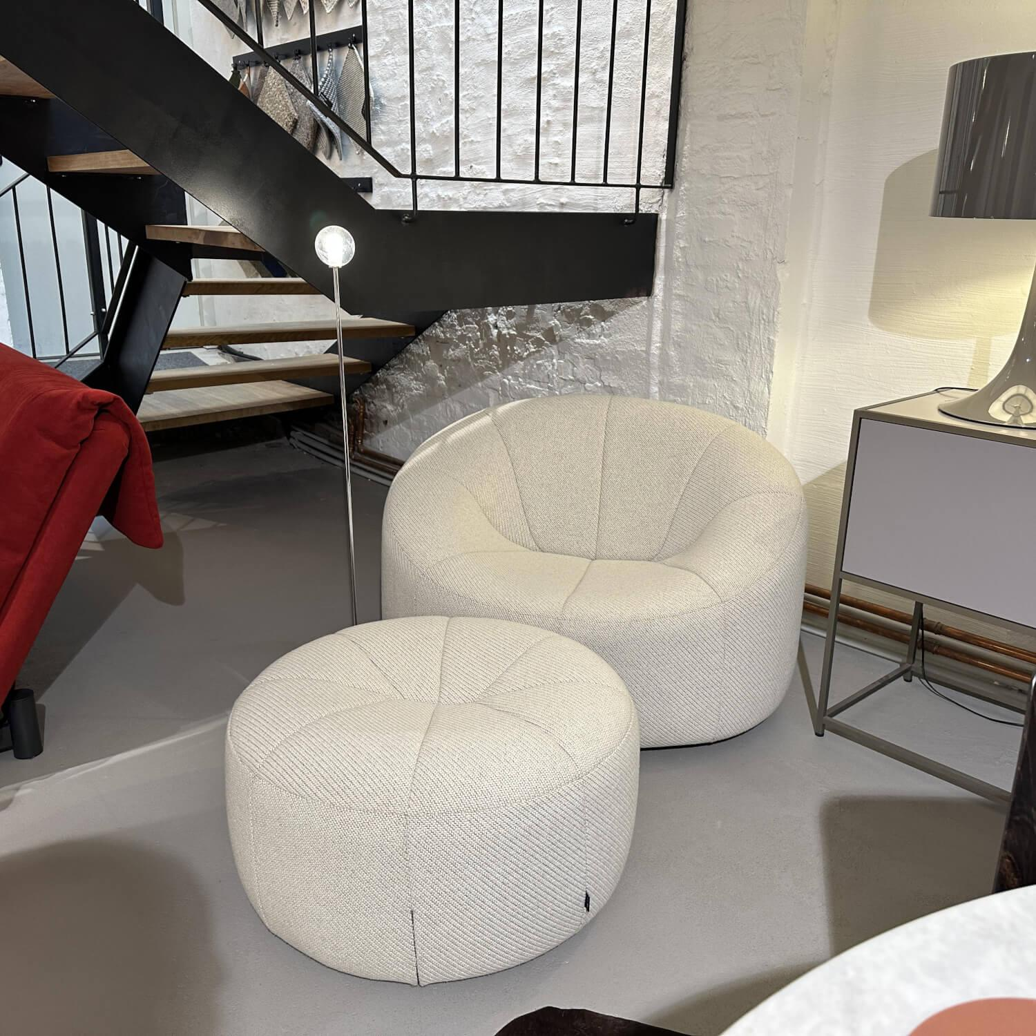 Ligne Roset - Sessel Pumpkin Stoff Coda 100 Creme Noir Mit Drehgestell Inklusive Hocker - 4