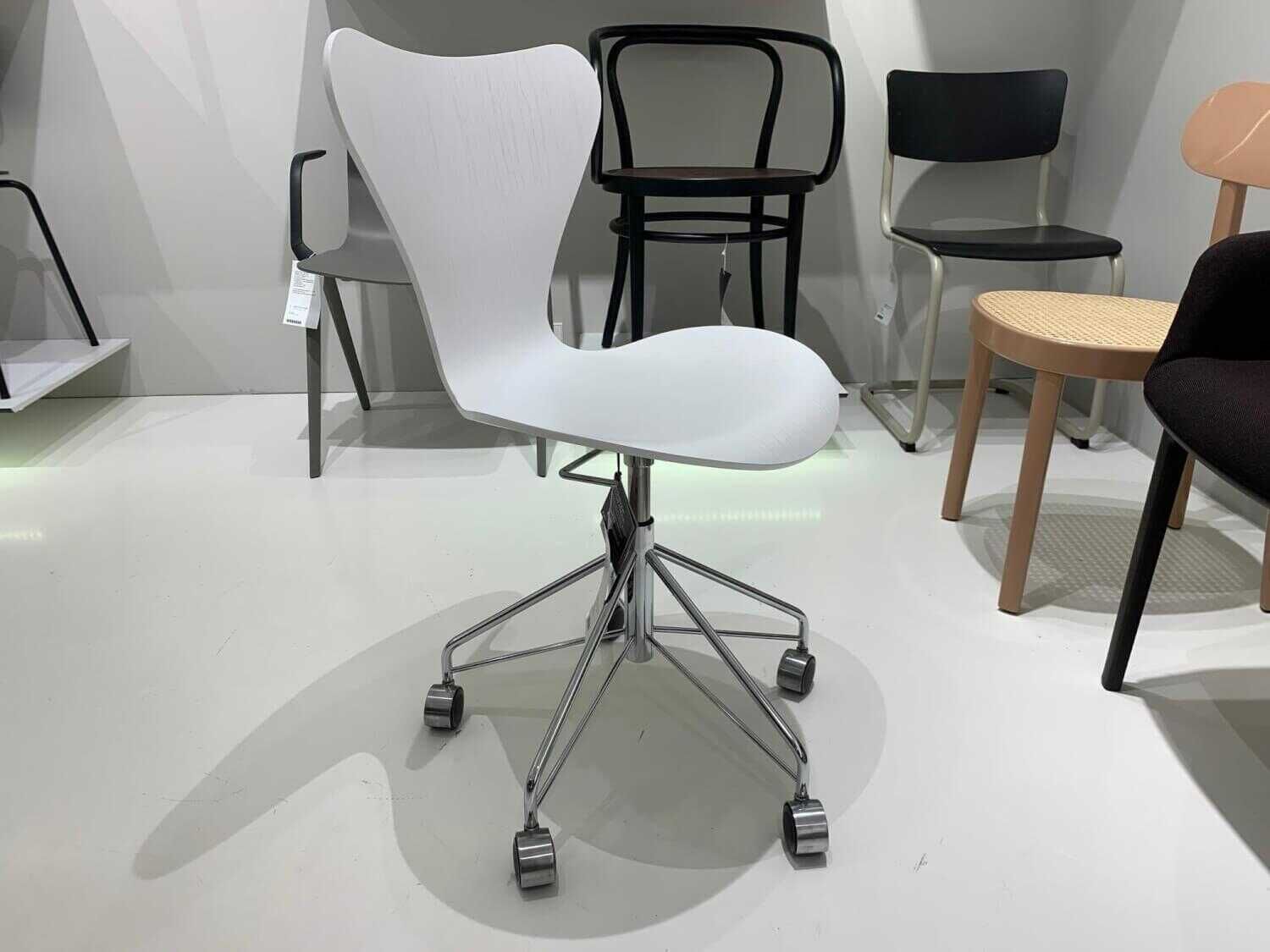 Fritz Hansen Bürodrehstuhl 241-03-65932