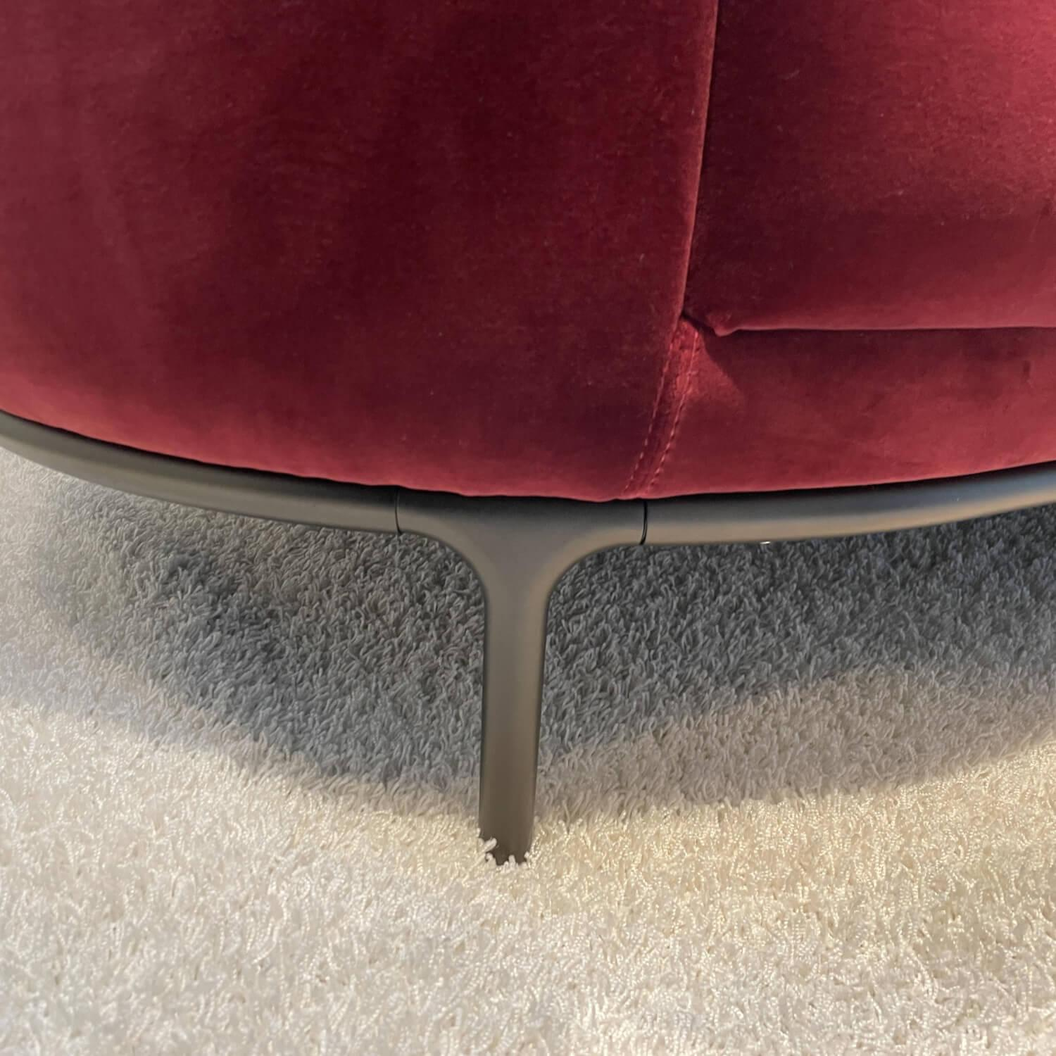 Wittmann - Sofa Vuelta Lounge Velour Brodeaux Füße Pulverbeschichtet Bronze - 4