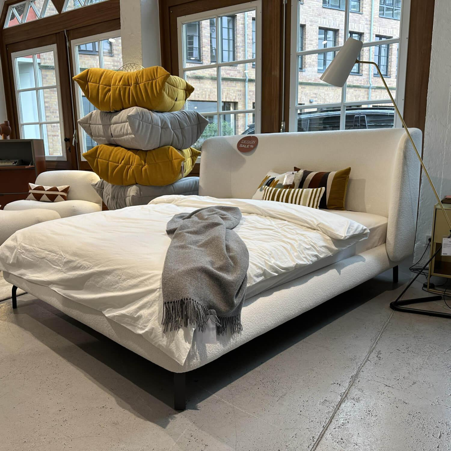 Ligne Roset - Bett Desdemone Stoff Capa Ecru Beige Gestell Stahl Anthrazit Mit Matratze - 4