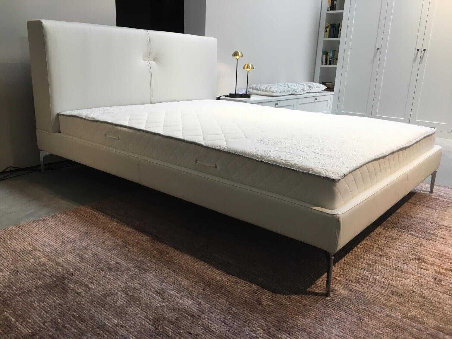 m-C3-B6ller-design-bett-thread-leder-pesano-weiss-pg-2-mit-innenleben-und-matratze-paisley-h3-bc44f87421110Plt6RmFL1wGe Möller Design - Bett Thread Leder Pesano Weiss PG 2 mit Innenleben und Matratze Paisley H3 - 5
