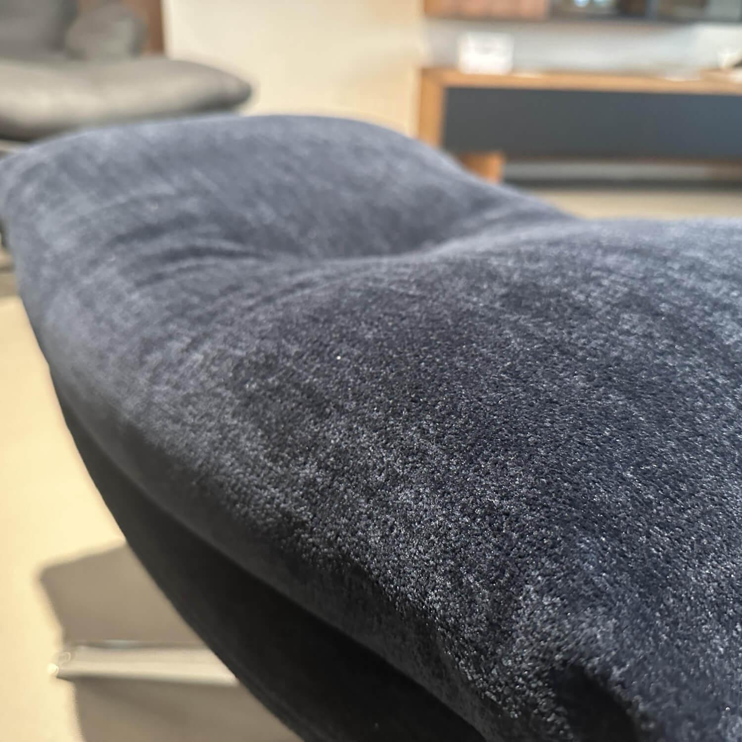 COR - Sessel Cordia Lounge Stoff 8146 Blau Violett 4 Fuß Gestell Aluminium Poliert Inklusive Hocker - 2