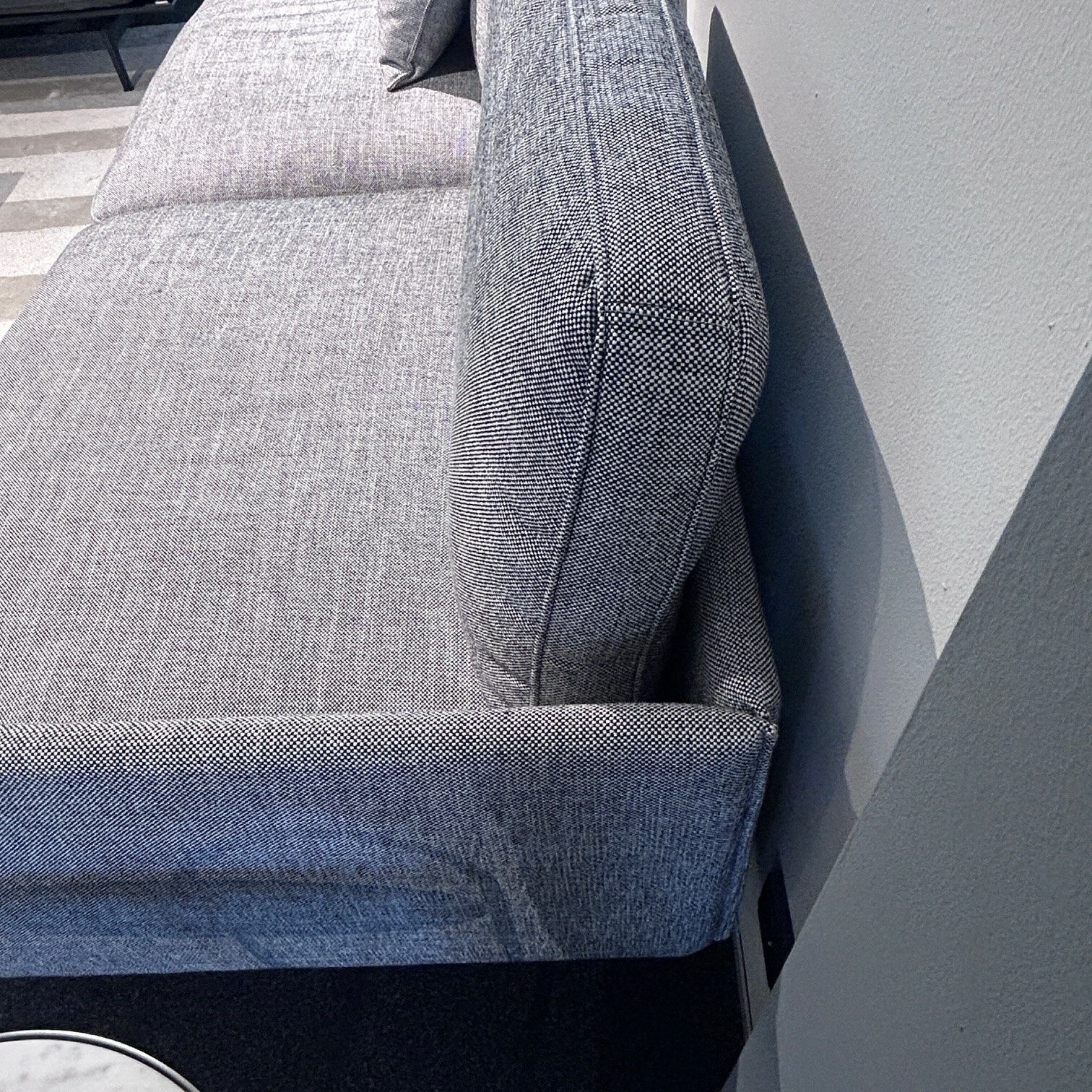 433429a360330486f90c1c61bb2a84a2892c7b96_Einzelsofa_Liv_Smart_aus_Stoff_in_Schwarz_Weiss_011502101_007