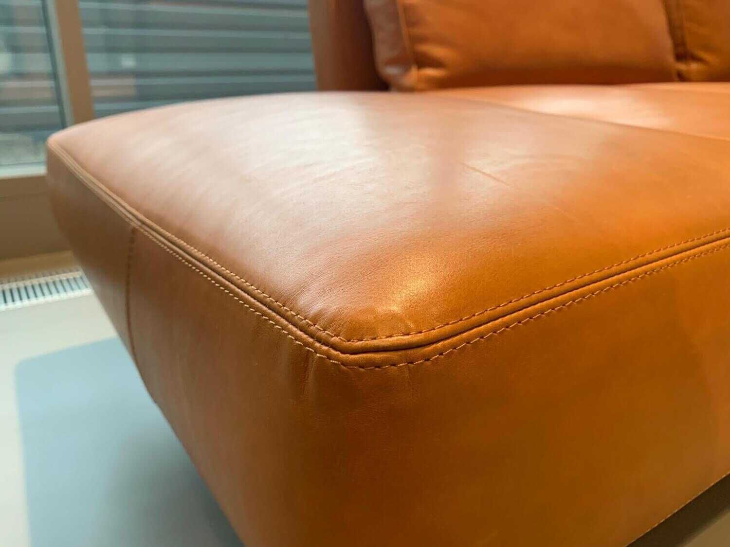 bb-italia-sofa-sake-leder-kora-cognac-gestell-hartzzinn-mit-kissen-ae6a333c0436ZrkKLAtMHTGoY B&B Italia - Sofa Sake Leder Kora Cognac Gestell Hartzzinn mit Kissen - 7