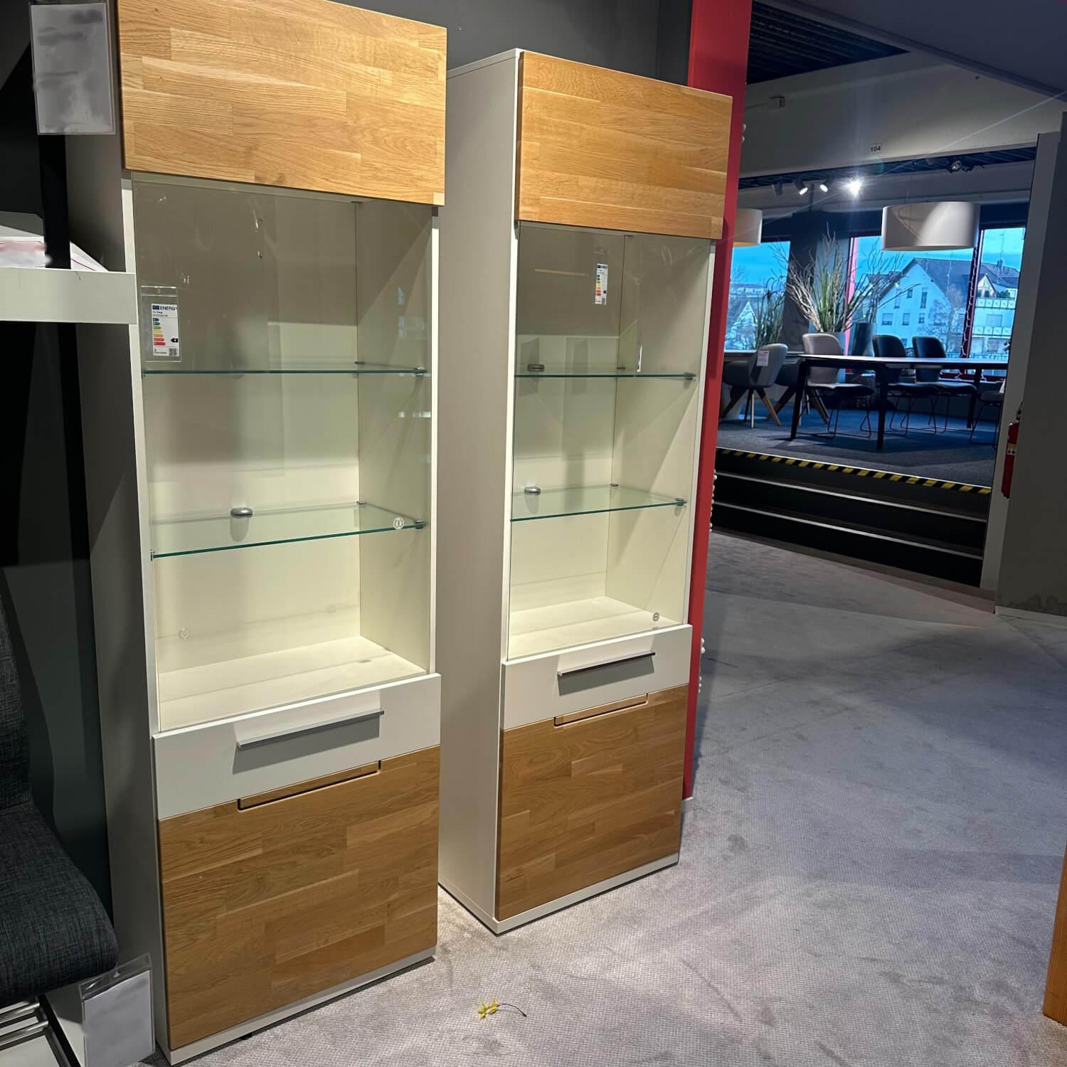 Arte M - 2er Set Vitrine Feel Eiche massiv Akzente Lack Alpina Weiß Mit Glastüren Und Glasböden - 5