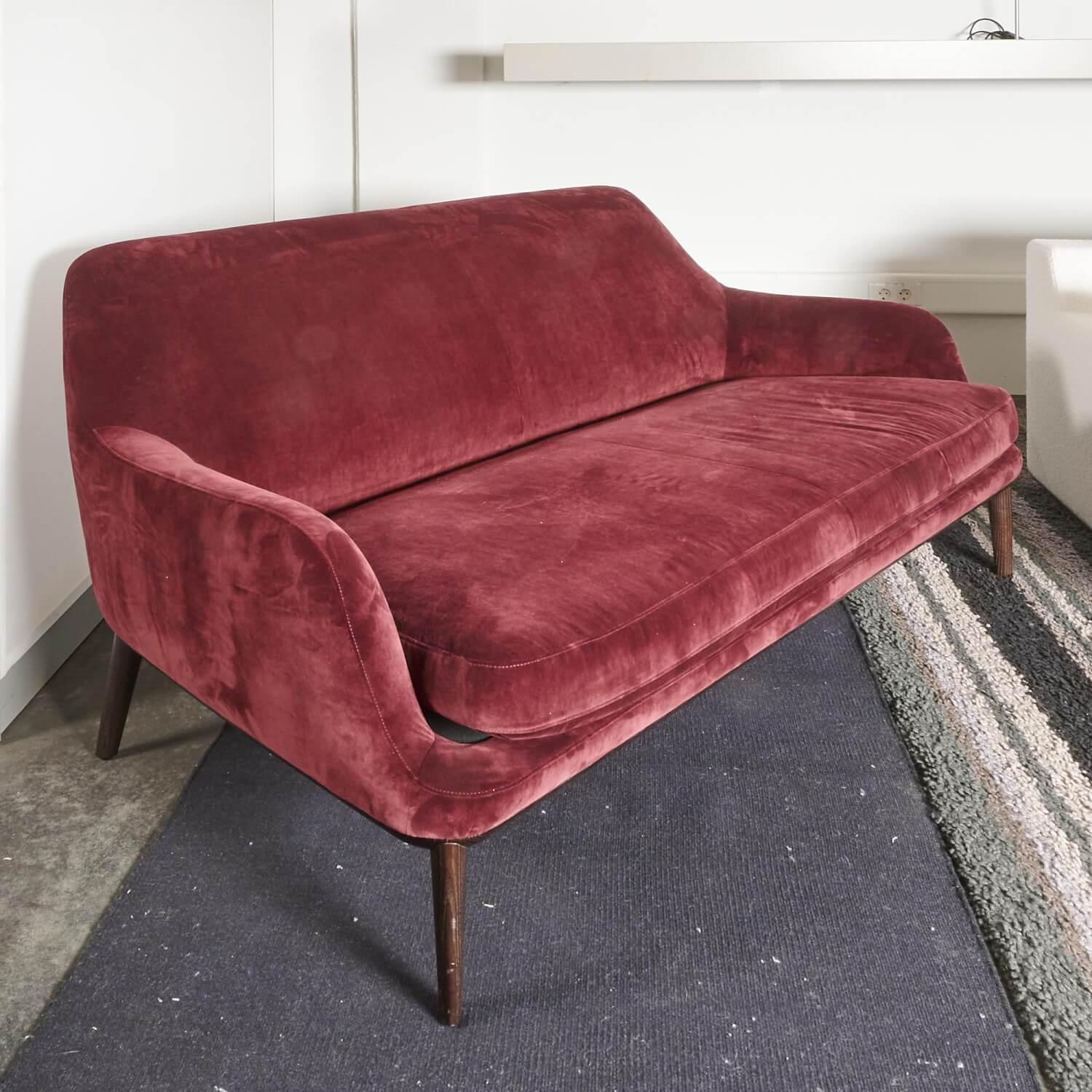 Bielefelder Werkstätten - Sofa Grace Bezug Stoff City Velvet Reloaded CA7832 095 Rot Füße Holz Braun - 9