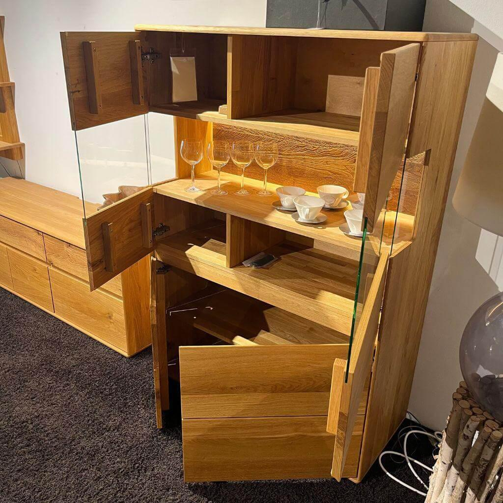 Natura - Highboard Hillsboro Wildeiche Massiv Geölt Mit Glastüren Mit Beleuchtung - 3