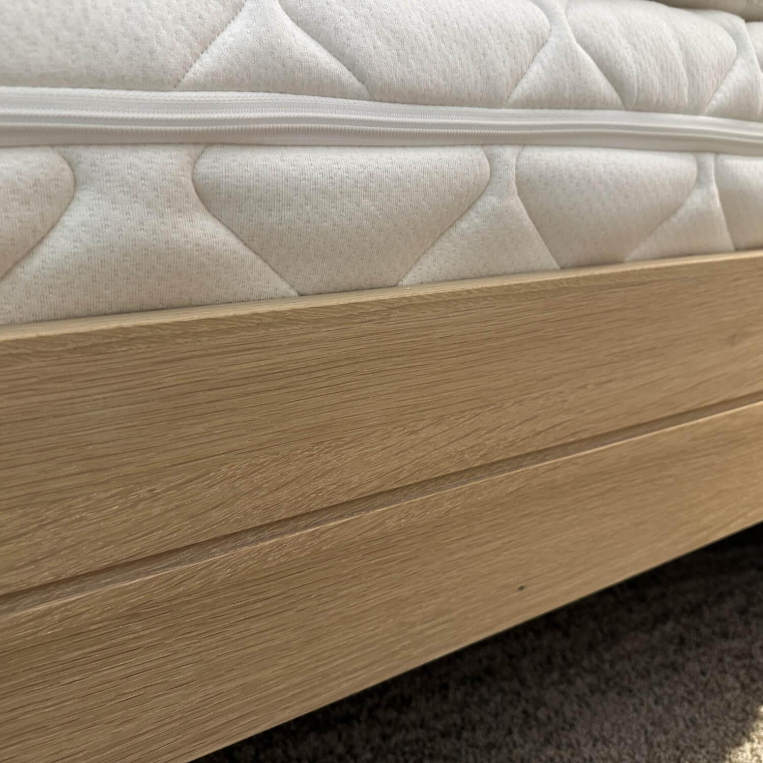 Team 7 - Bett Float L7 Kopfteil Naturleder 77720 Umbra Braun Gestell Eiche Weißöl Inklusive Matratzen Und Topper - 5