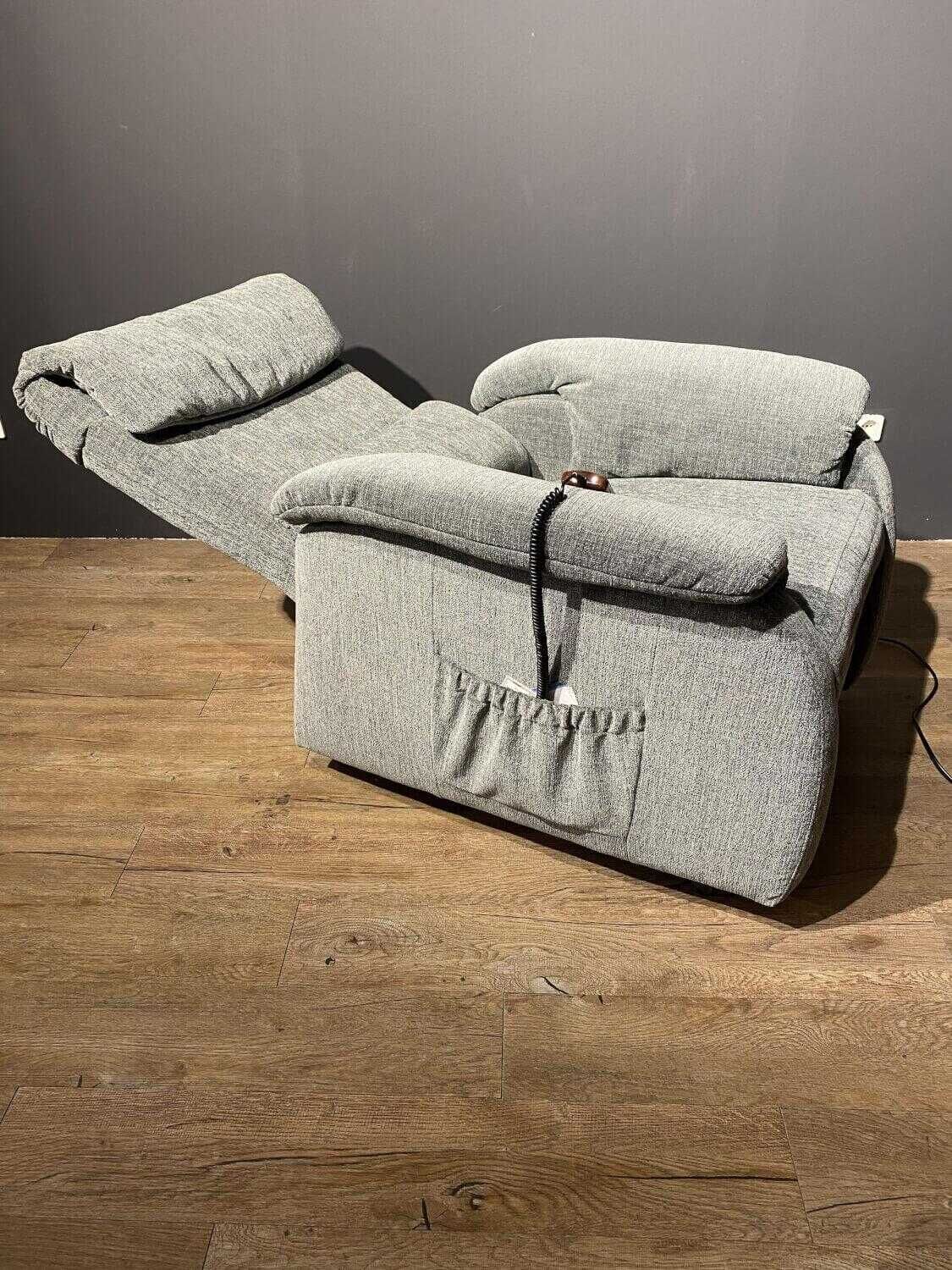 himolla - Sessel 7161 Stoff AquaClean 03 Granit mit elektrischer Verstellung und Herz-Waage-Position - 3