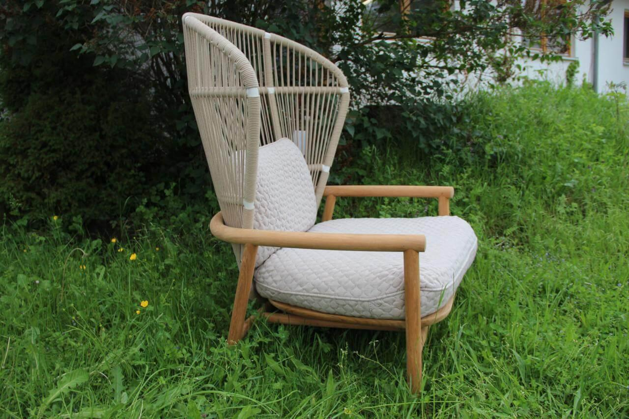 Gloster - Outdoor Loungesessel Fern Rücken Gewebt Seil White Dune Weiß  Hellgrau Gestell Teakholz Kissen Stoff Wave Buff Hellfrau Weiß - 4