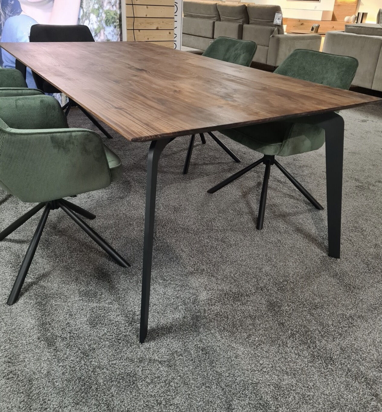 Nouvion - Esstisch Phoenix Nussbaum Geölt Epoxidharz Schwarz - 6