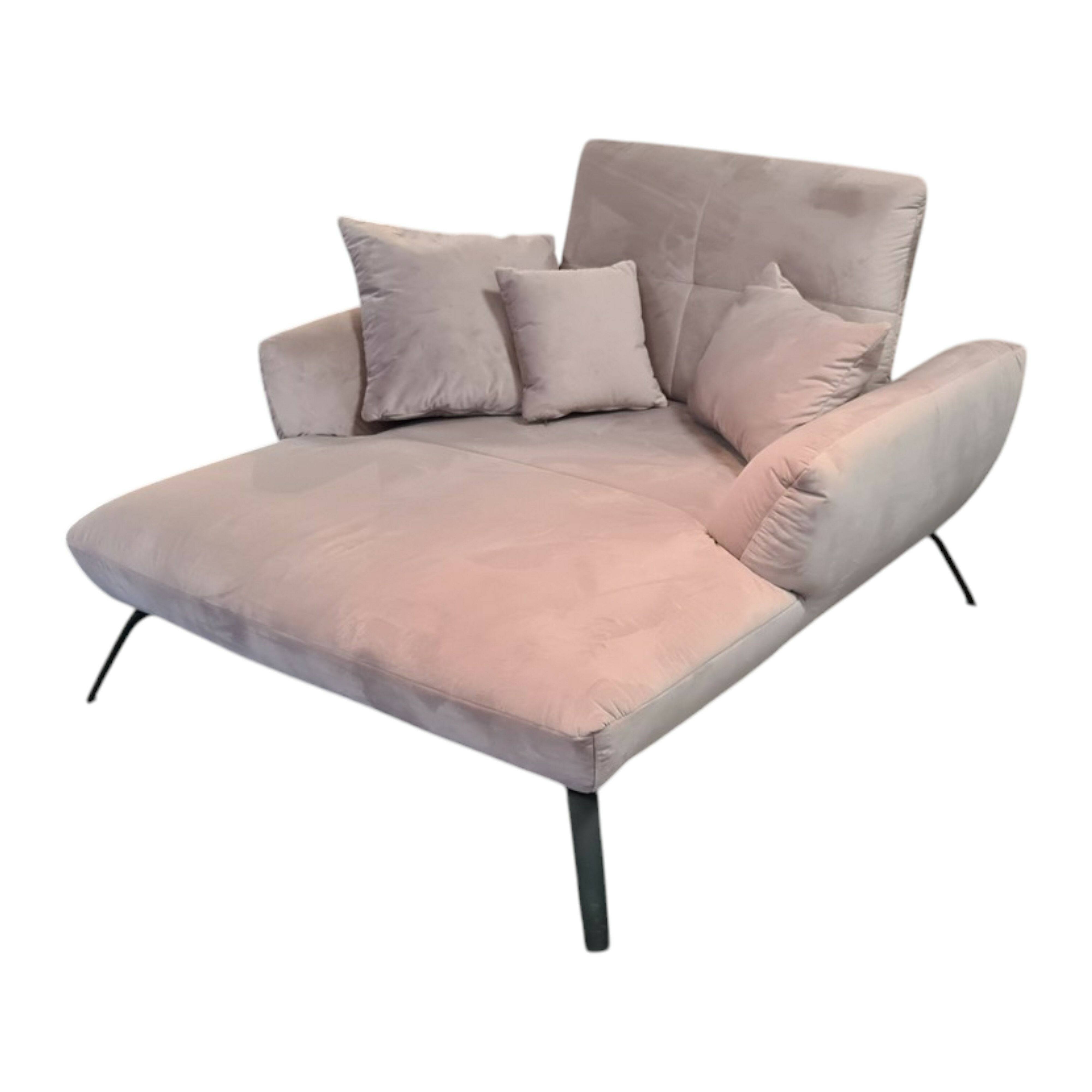 73931086751ae34dbe7f326900cb984f30deb679_16811_Photoroom Poco - Sessel Loveseat Dover LS Stoff Riviera Flieder 62 Rosa Füße Metall Schwarz Matt Mit Rückenneigung - 1