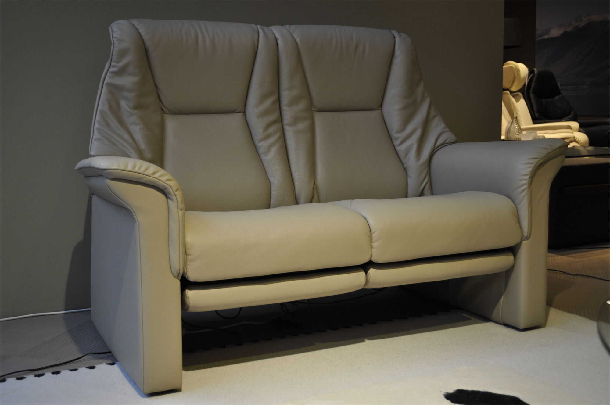Sofa Lux Leder Cori Beige Relaxfunktion