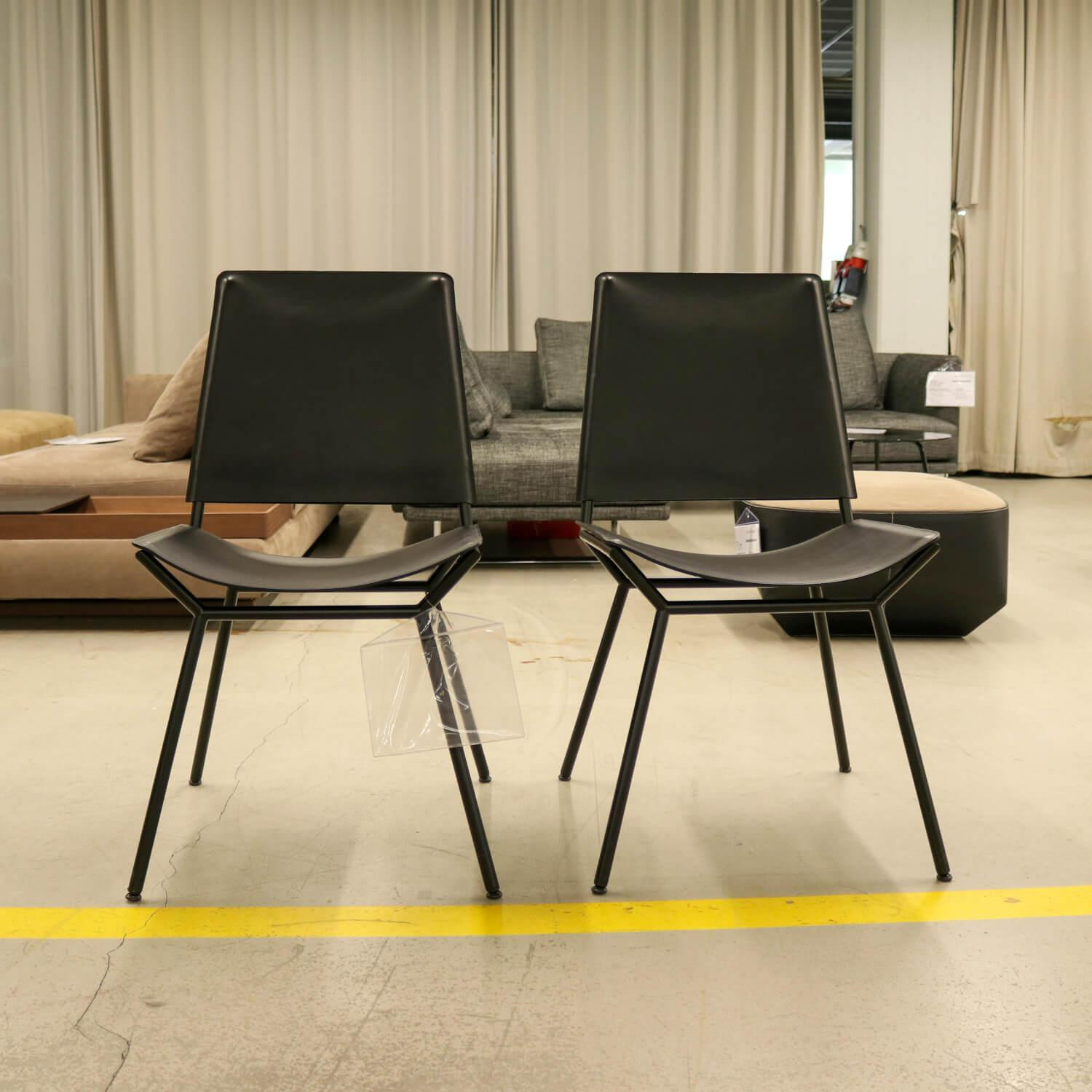 Walter Knoll - 2-er Stuhlgruppe Aisuu 1220 Sattelleder Saddle Black Füße Pulverbeschichtet Schwarz - 2