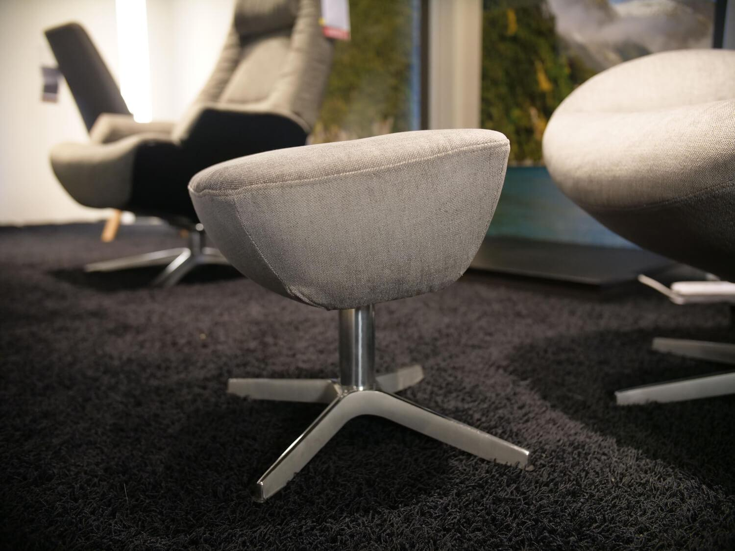 Conform - Sessel Mit Hocker Globe Stoff Evita1373-09 Silber Aluminum Fuß Drehbar - 2