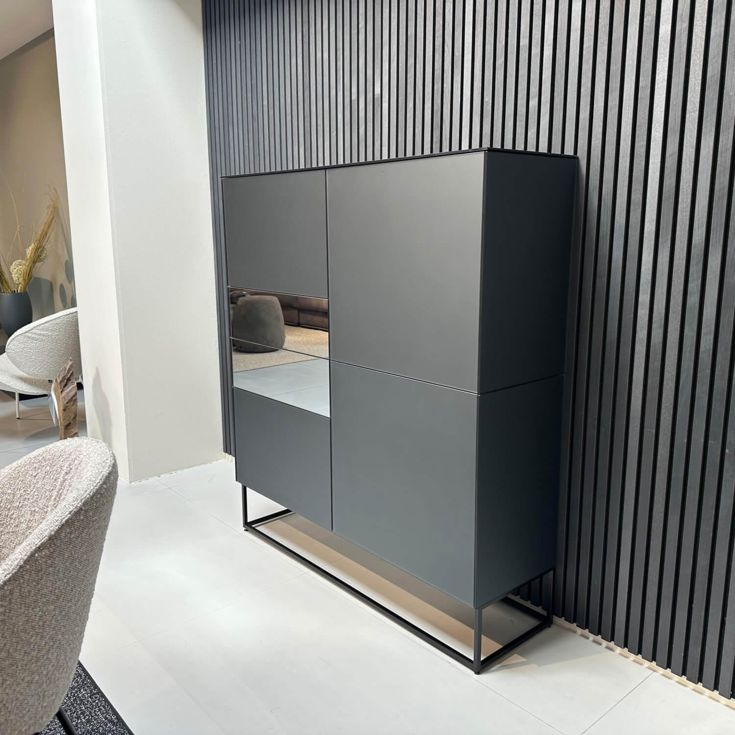 Kettnaker - Sideboard Soma Korpus Lack Schwarz Matt Gittergestell Metall Schwarz Abdeckplatte Grau Spiegel Matt - 3