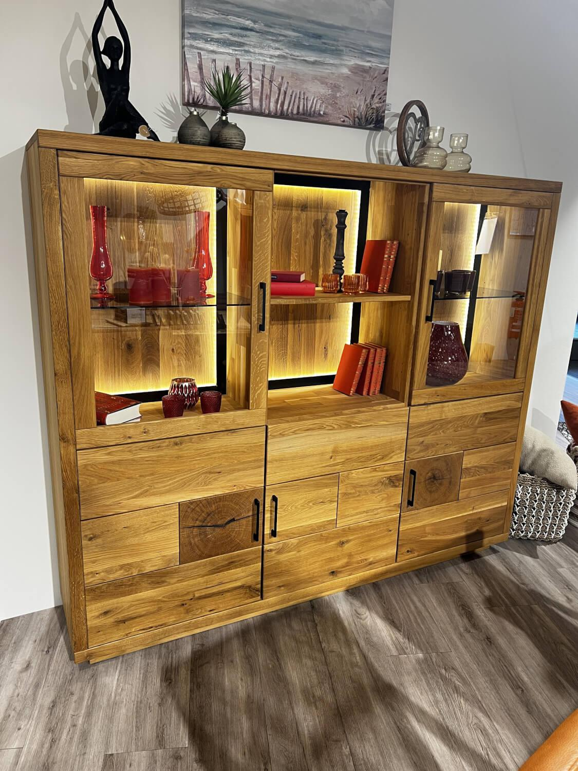 Natura - Highboard Hartford Eiche Natur Geölt Rückwand Massiv Sandgestrahlt Inklusive Beleuchtung - 7
