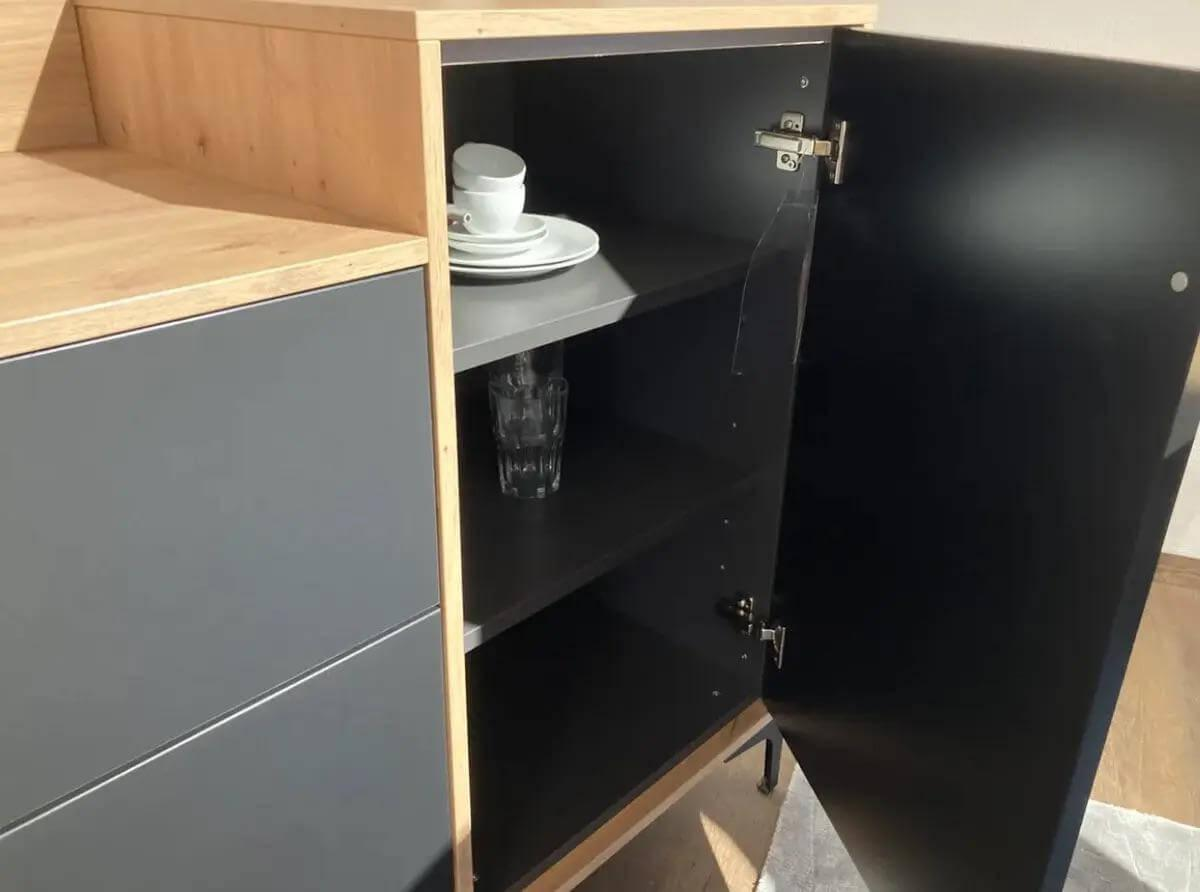 Global - Sideboard FMA Wildeiche Natur Nachbildung Front Lack Onyxschwarz Matt Metallfüße Schwarz - 4