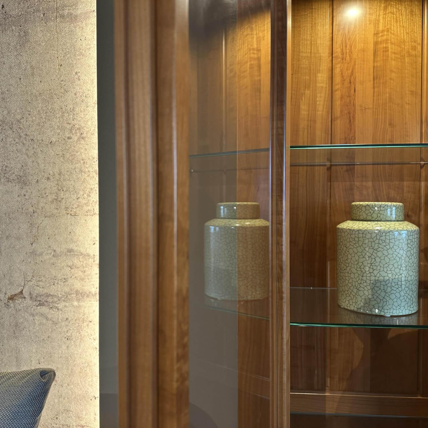 Form Exclusiv - Vitrine Bordeaux 170610 Euro Kirsche Zeder Samtreflex Beschläge Poliert Und Vernickelt Inklusive LED Beleuchtung - 7