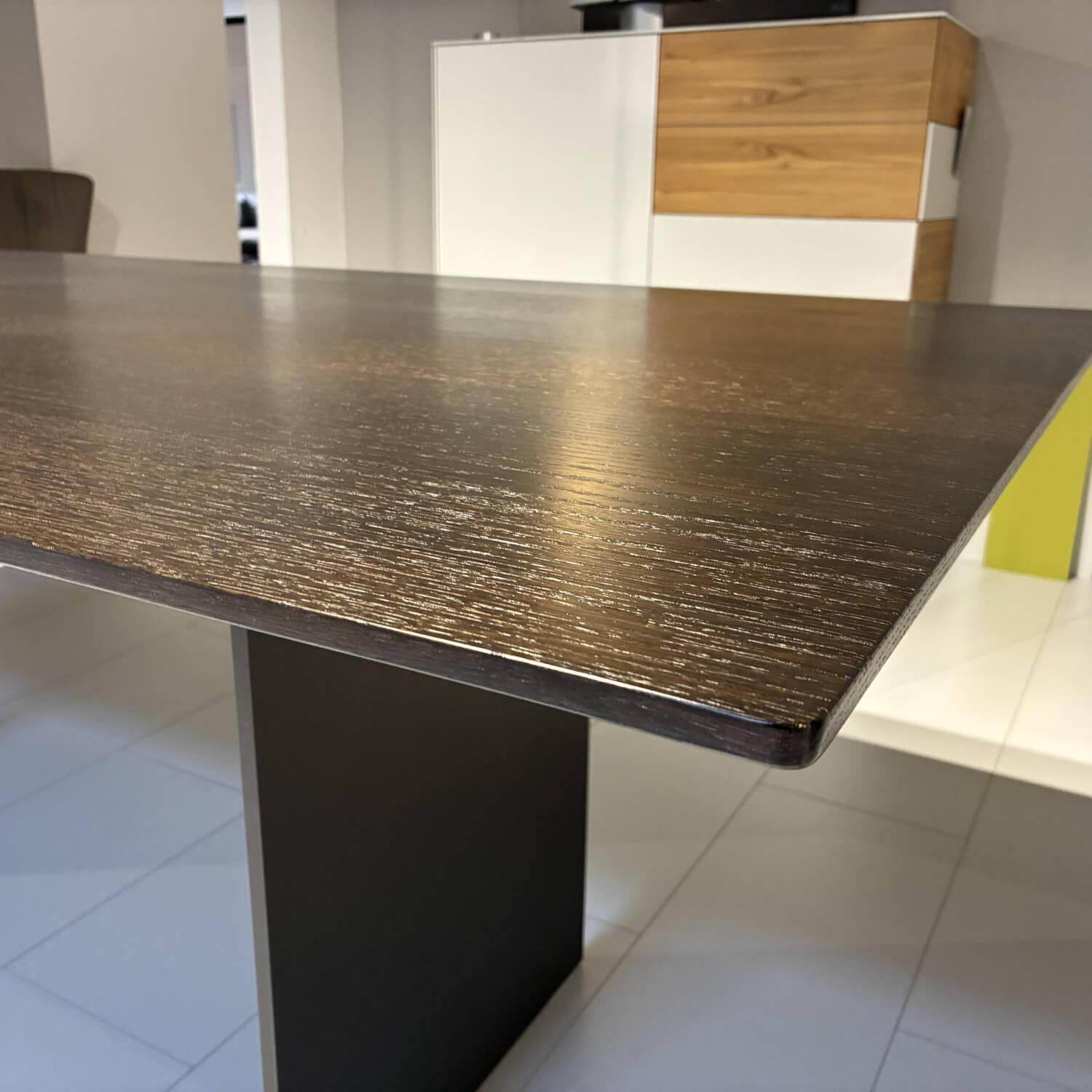 Draenert - Esstisch Atlas 1280 ll Platte Mooreiche Gebeizt Wangenfuß Aluminium Bronze Eloxiert Mit Integrierter Schwenkplatte - 5