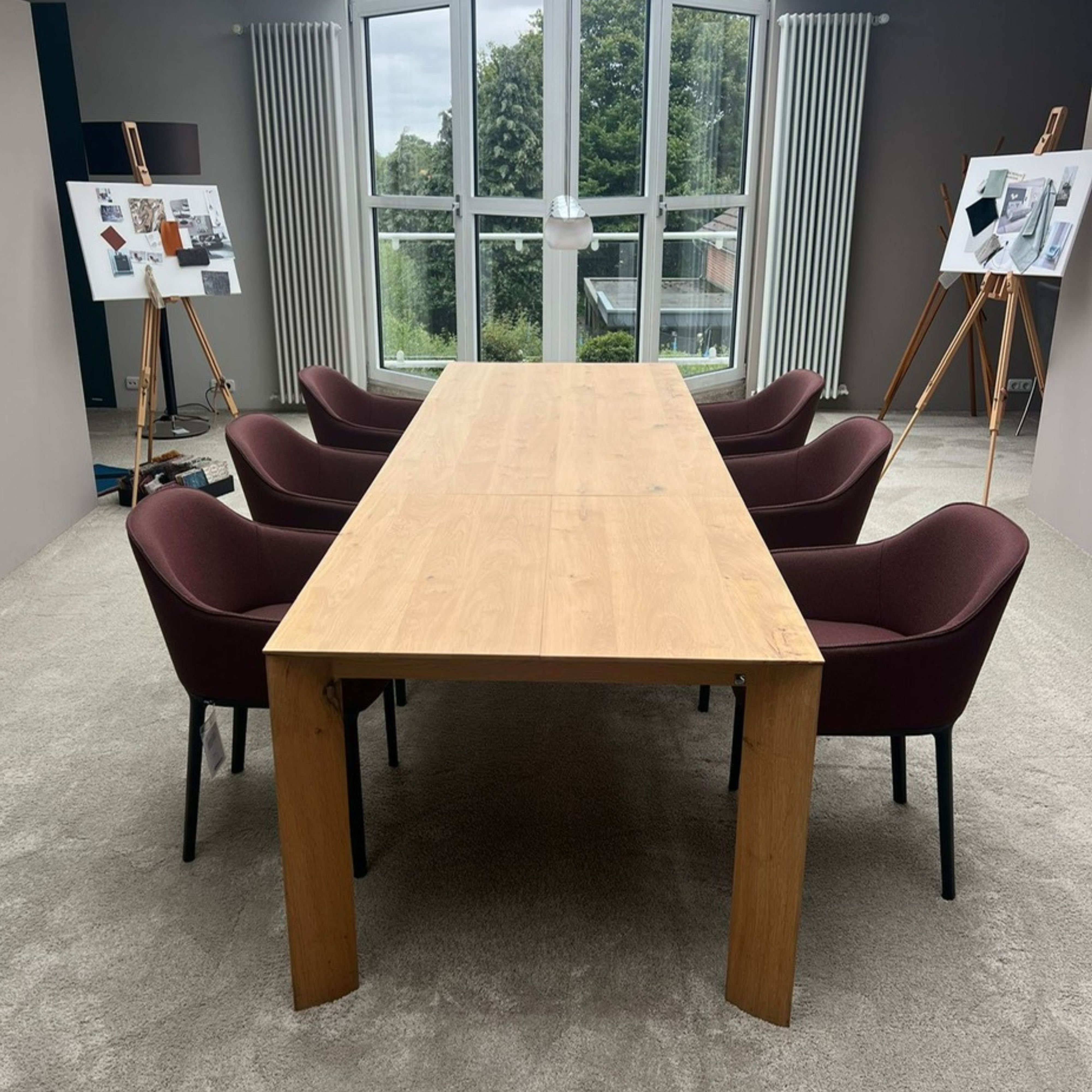 Vitra - 6er Set Armlehnstuhl Softshell Stoff Credo Bitter Chocolate Violett Untergestell Vierbein Basic Dark - 4